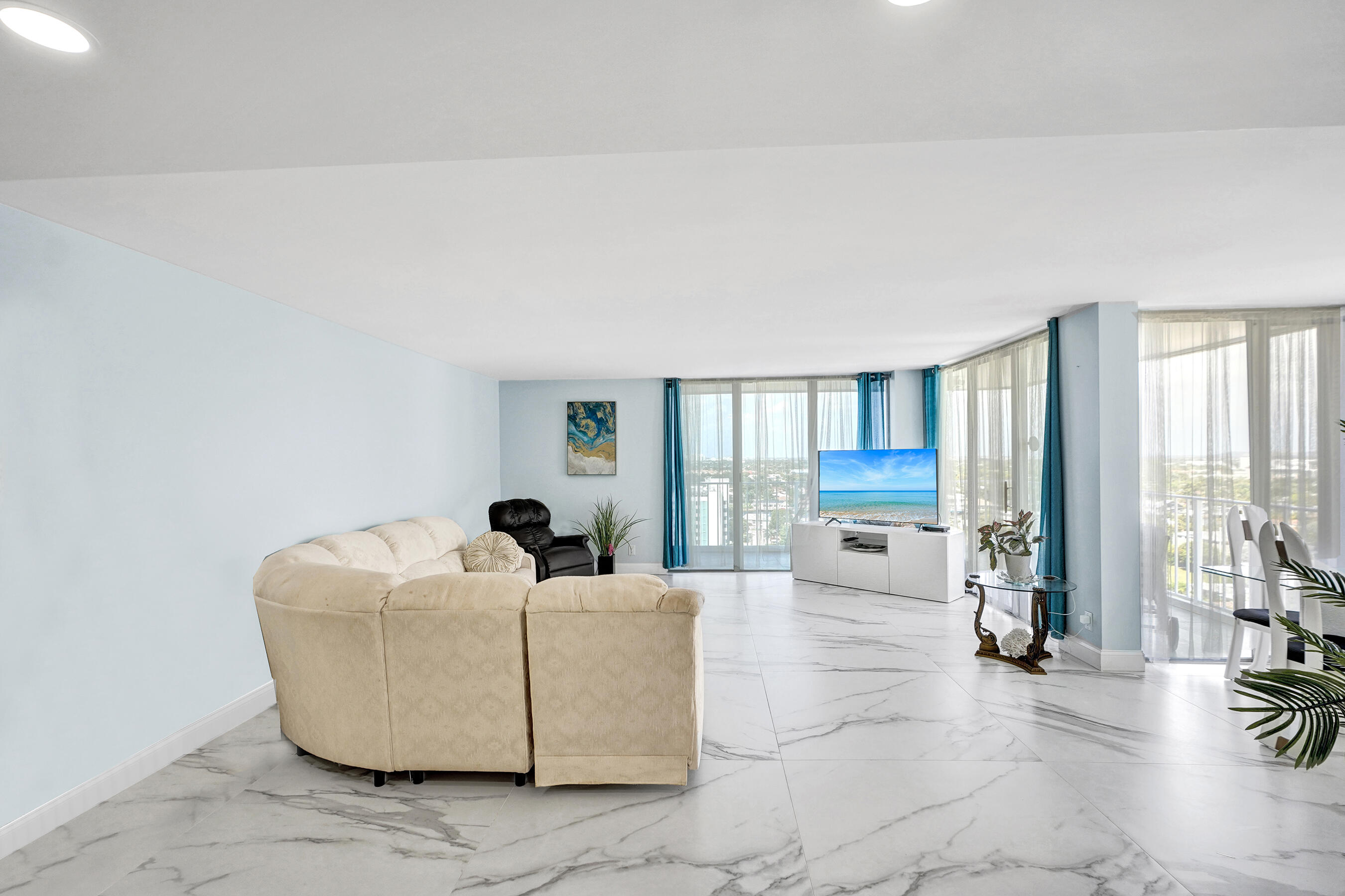 1010 S OCEAN Boulevard 1609