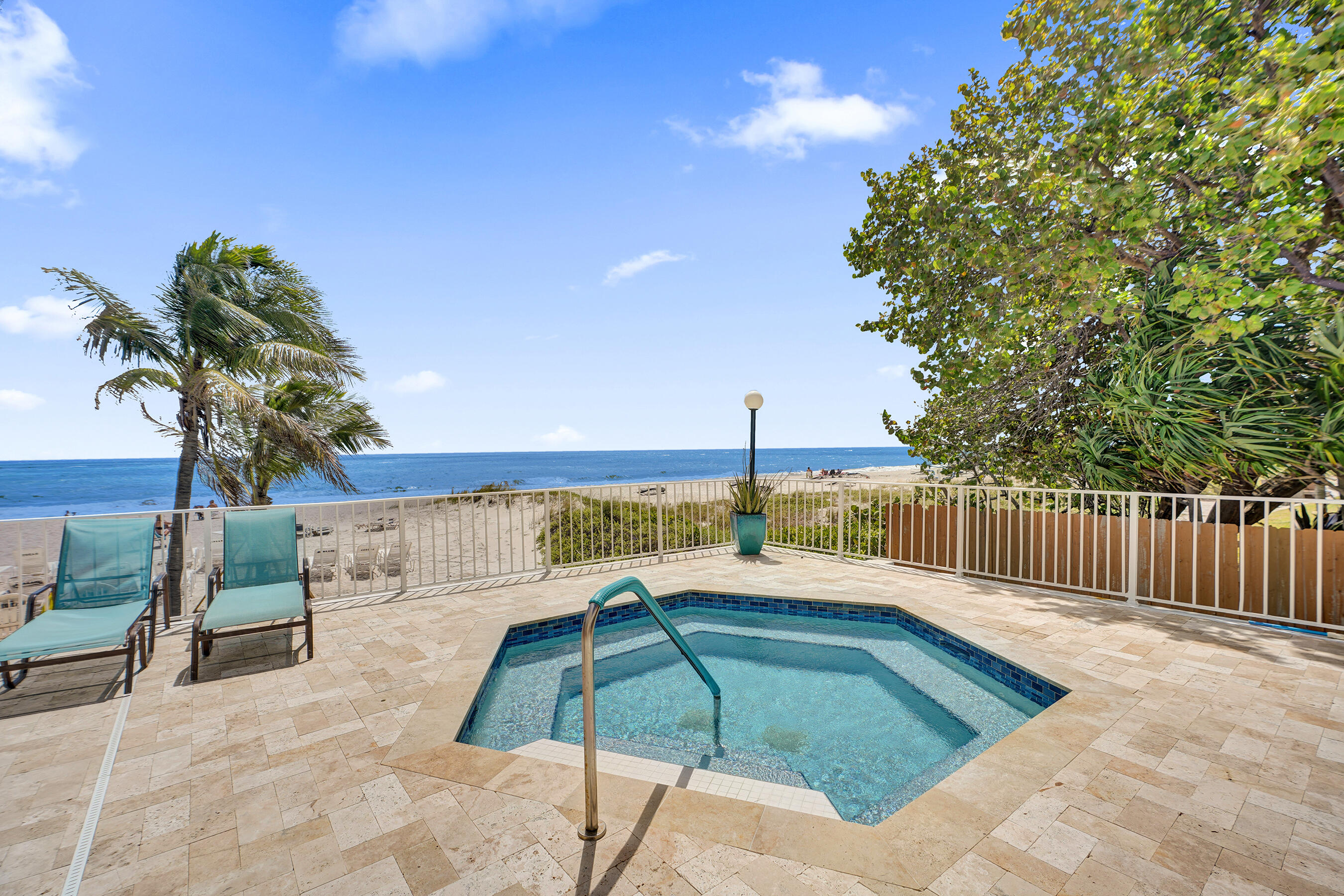1010 S OCEAN Boulevard 1609