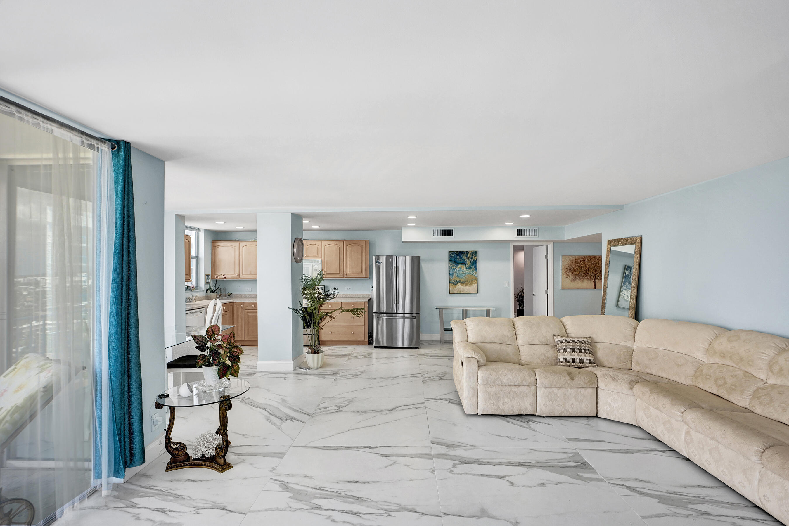 1010 S OCEAN Boulevard 1609