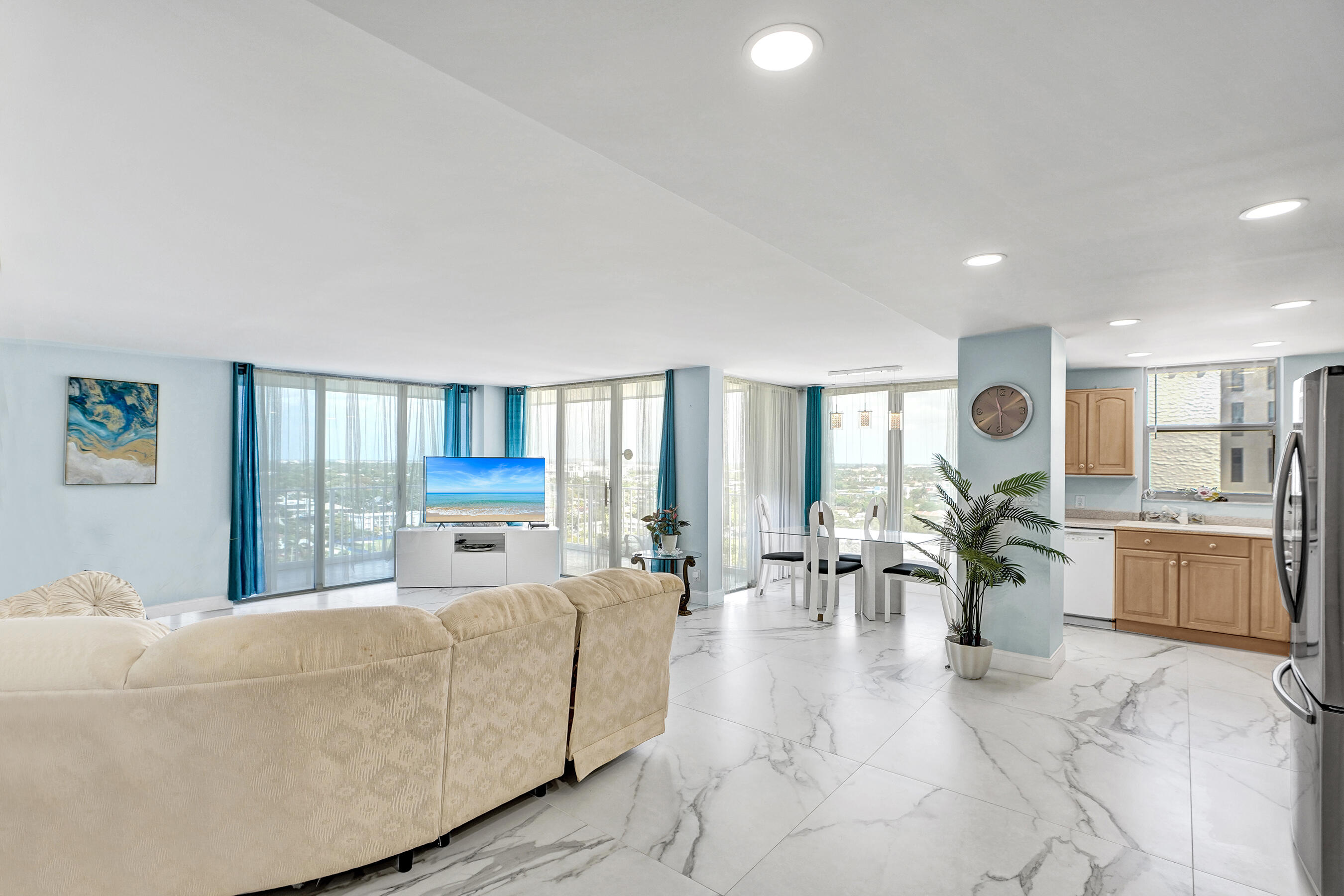 1010 S OCEAN Boulevard 1609