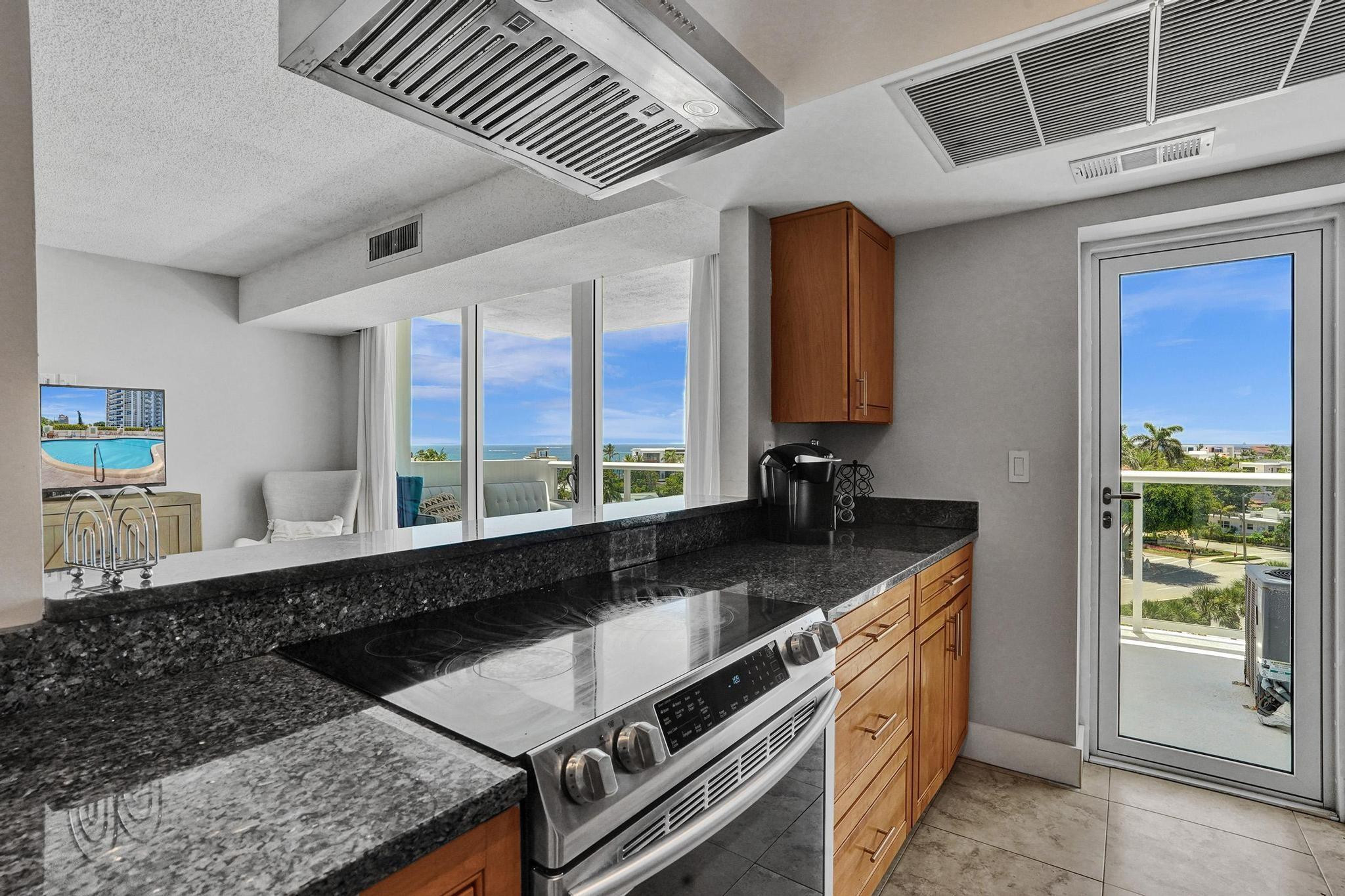 2715 N OCEAN Boulevard 6C
