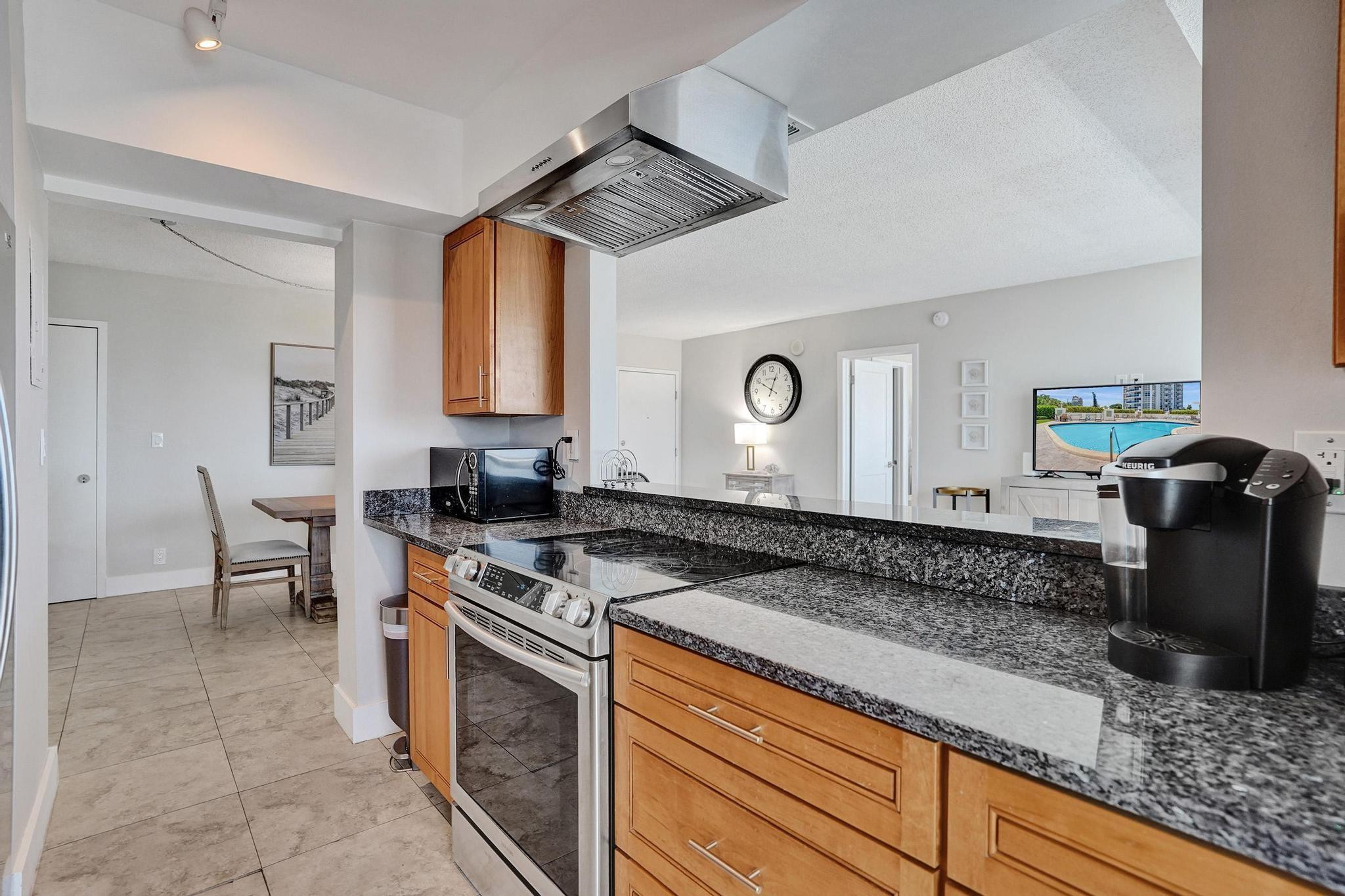 2715 N OCEAN Boulevard 6C