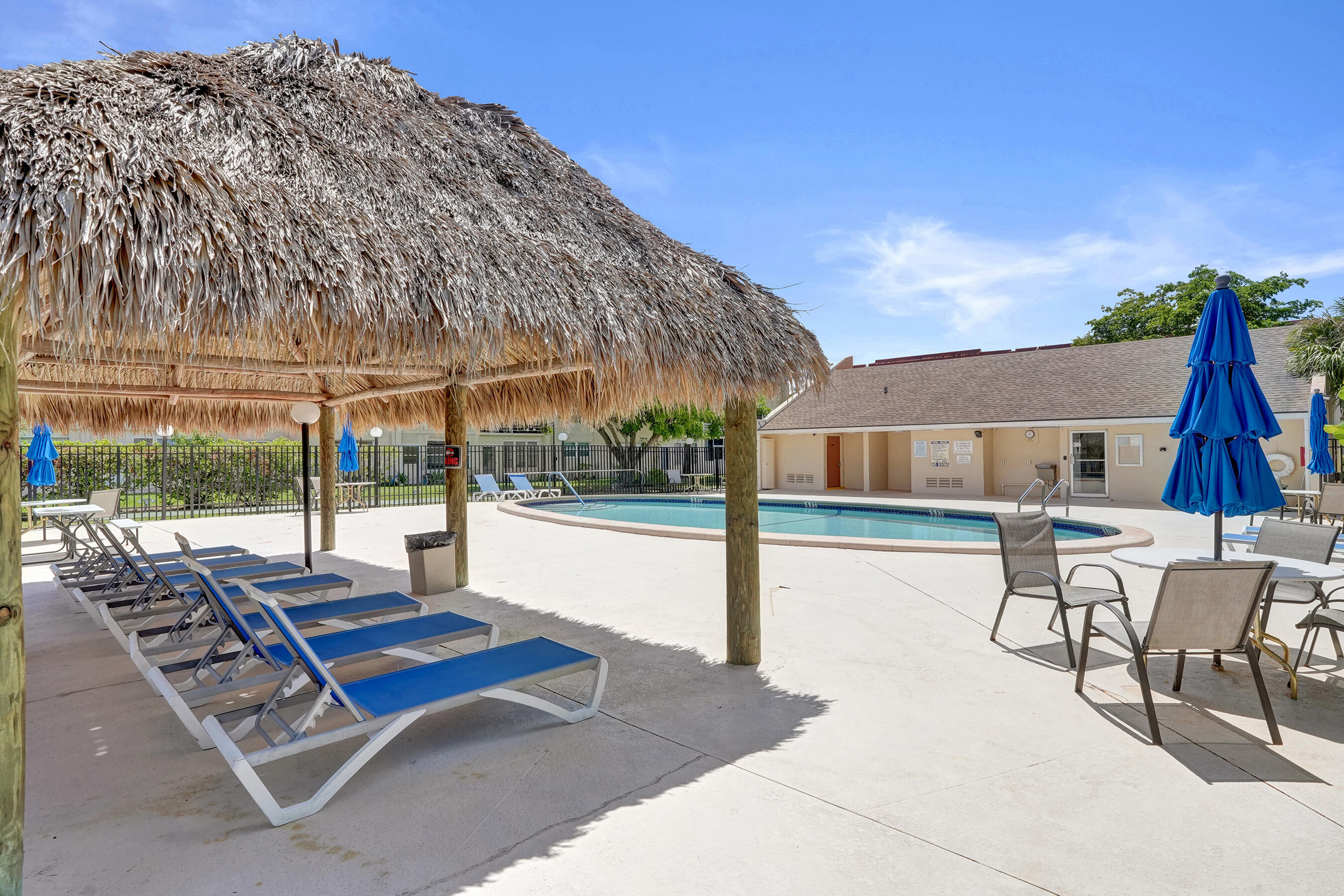 2651 Sunrise Lakes Drive E Unit: 104