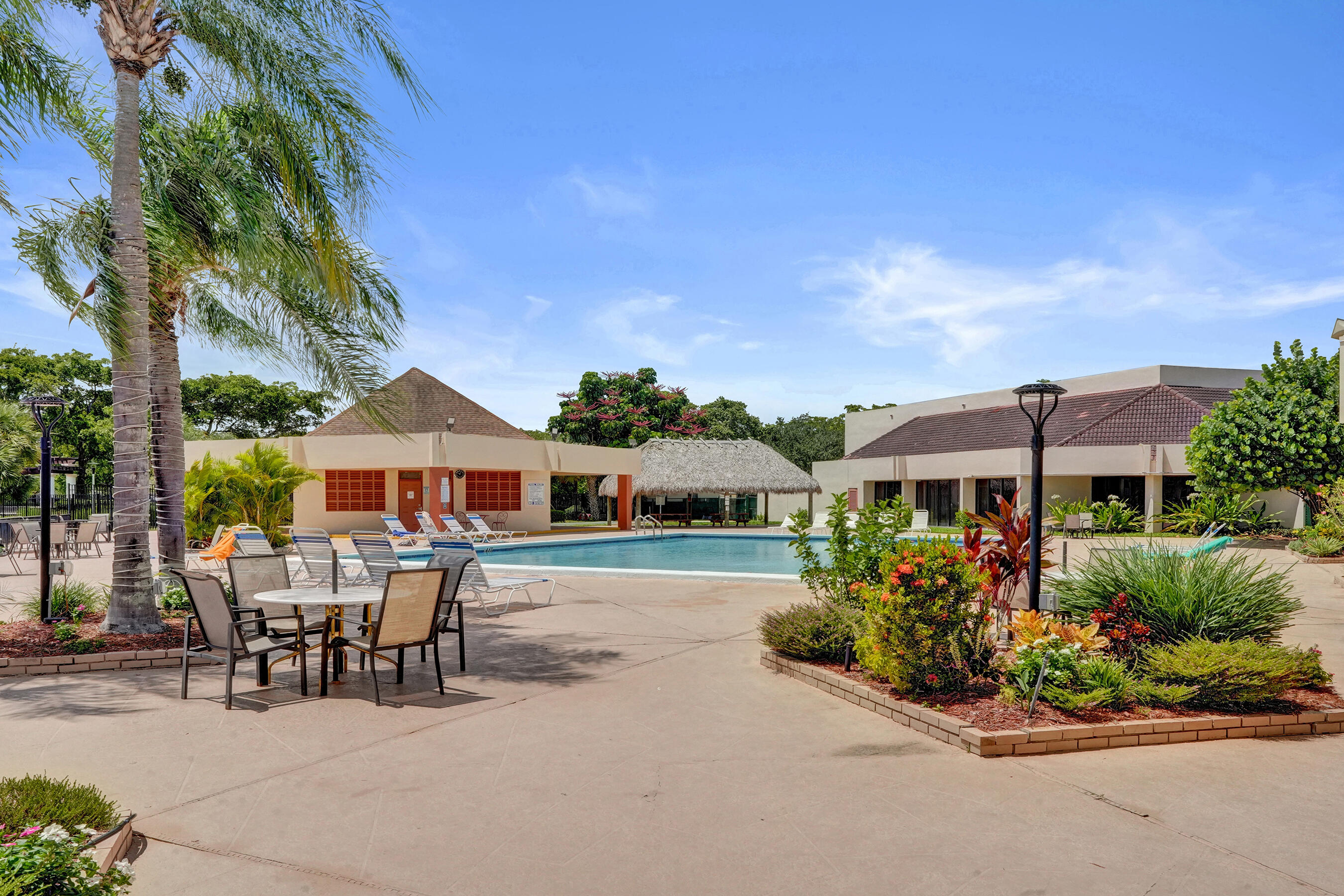 2651 Sunrise Lakes Drive E Unit: 104