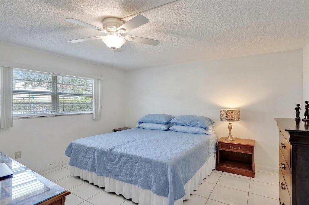 2651 Sunrise Lakes Drive E Unit: 104