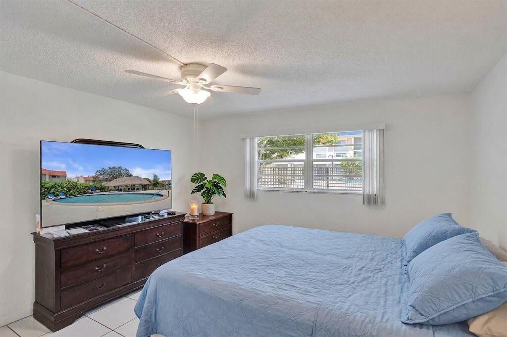 2651 Sunrise Lakes Drive E Unit: 104