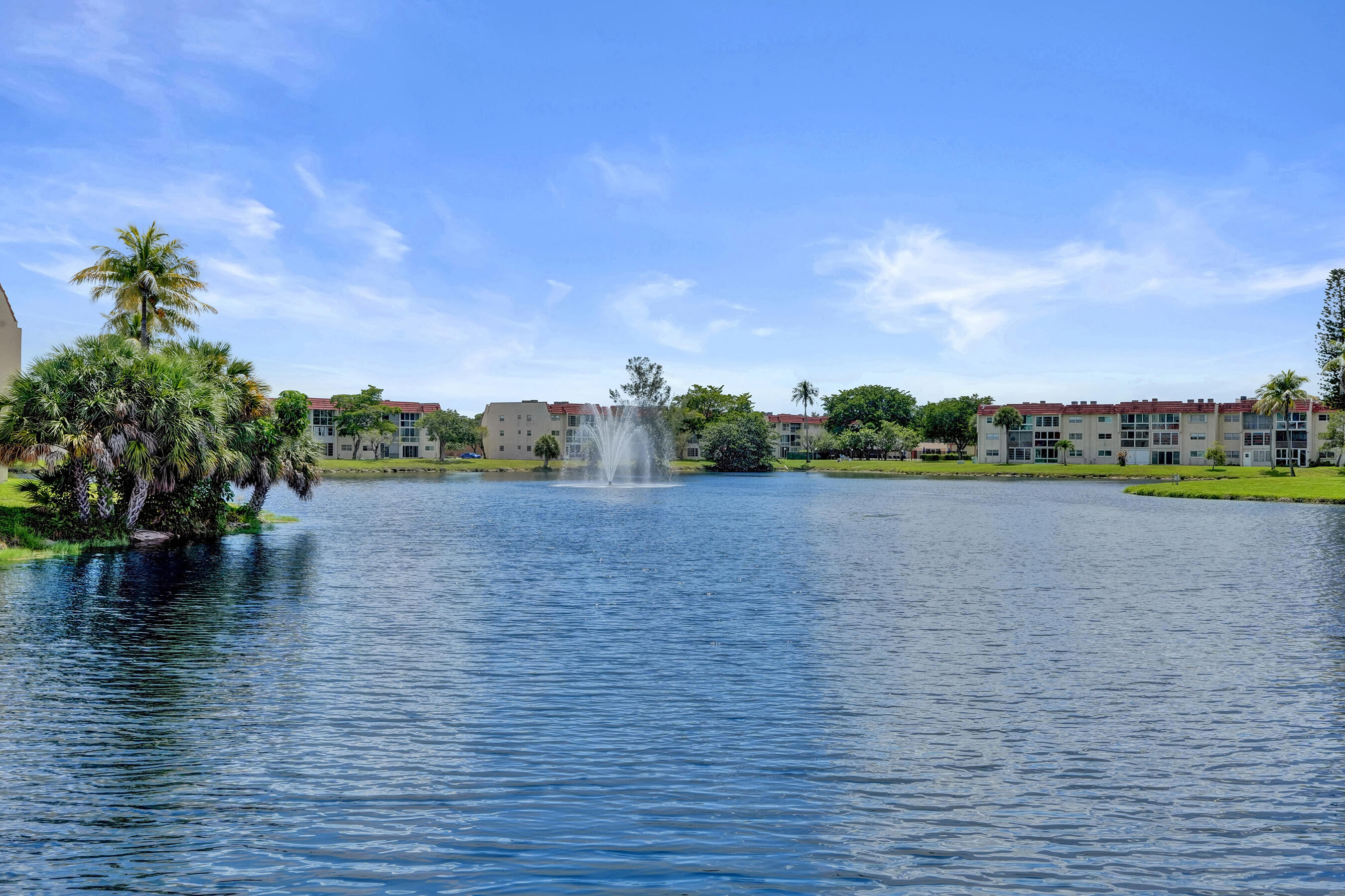 2651 Sunrise Lakes Drive E Unit: 104