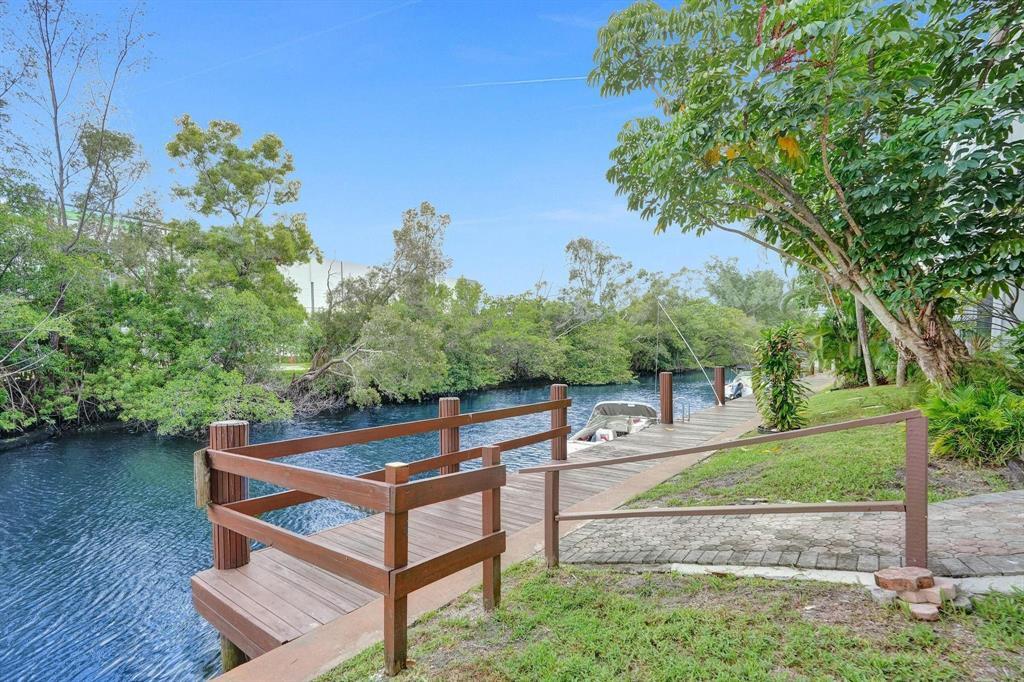 1407 NE 56TH Street 309