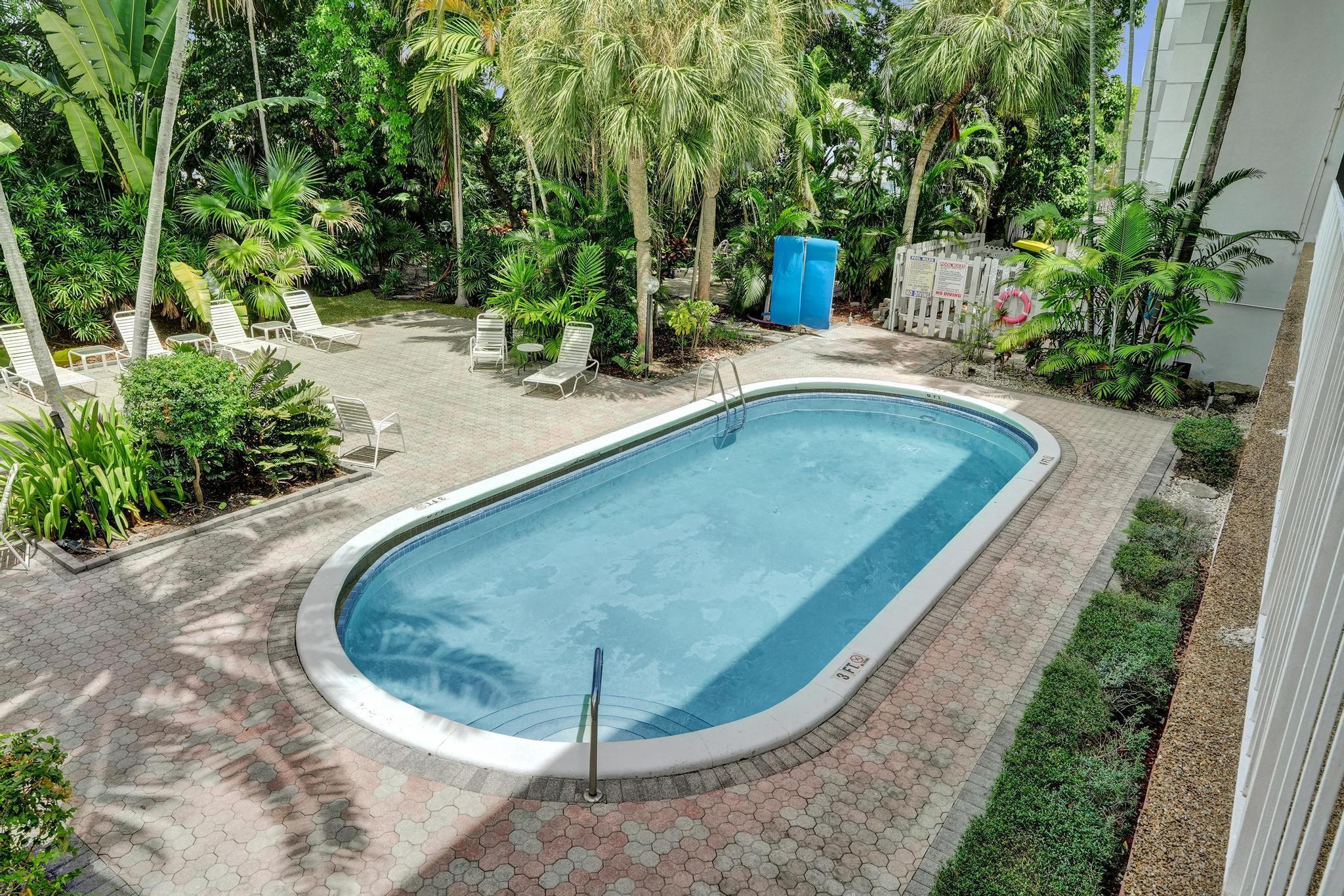 1407 NE 56TH Street 309