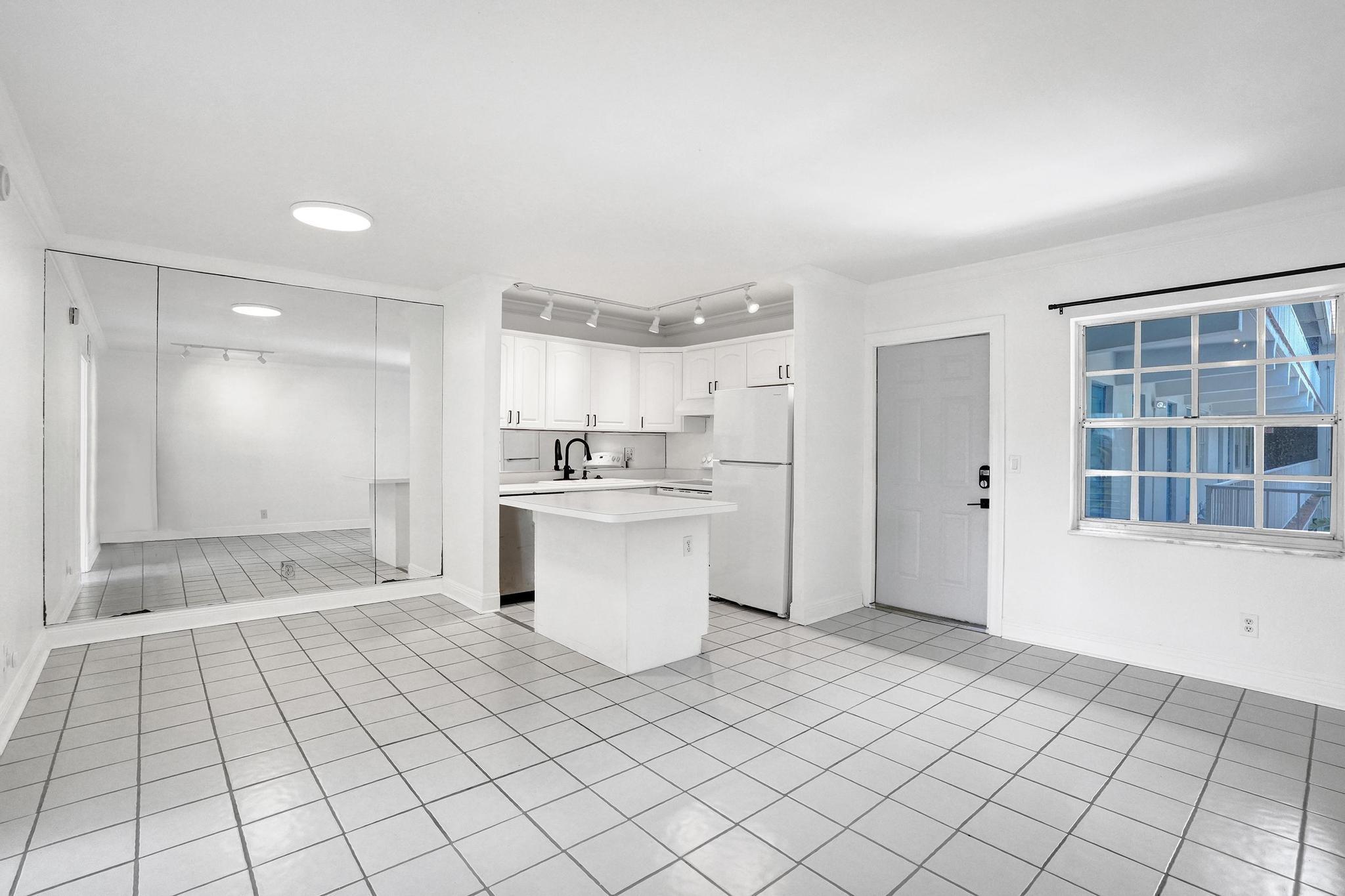 1407 NE 56TH Street 309