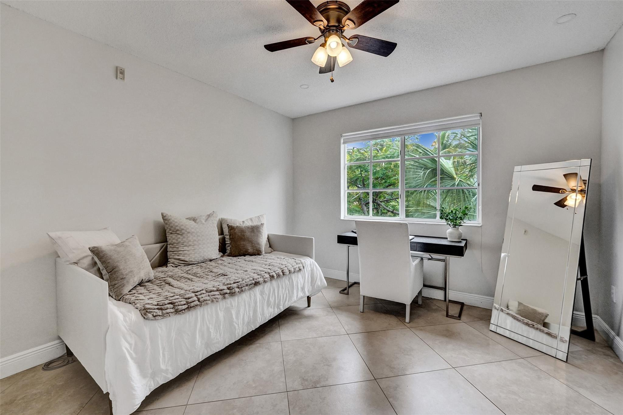 7940 N NOB HILL Road 304