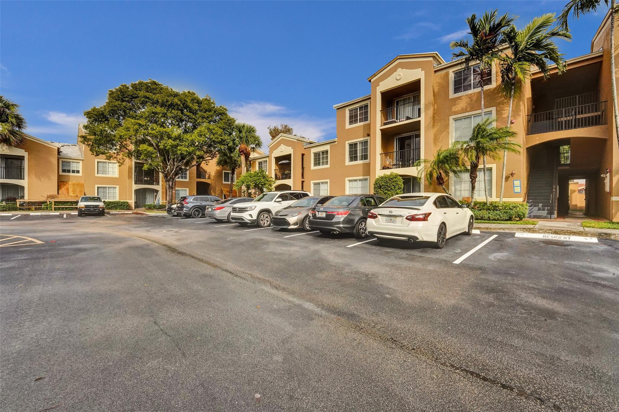 7940 N NOB HILL Road 304