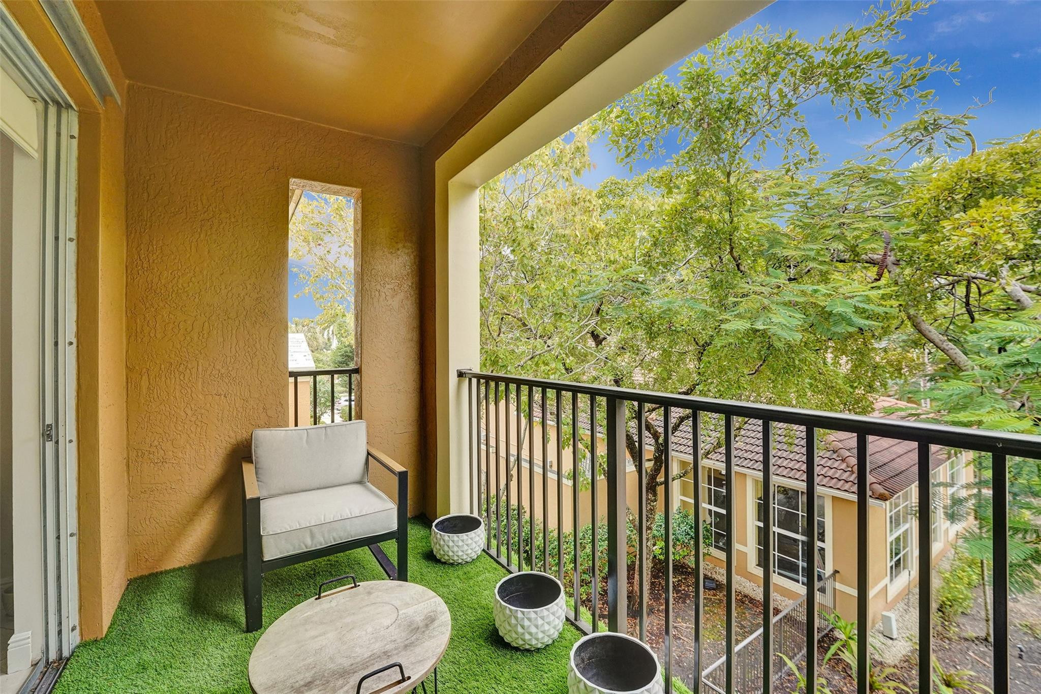 7940 N NOB HILL Road 304