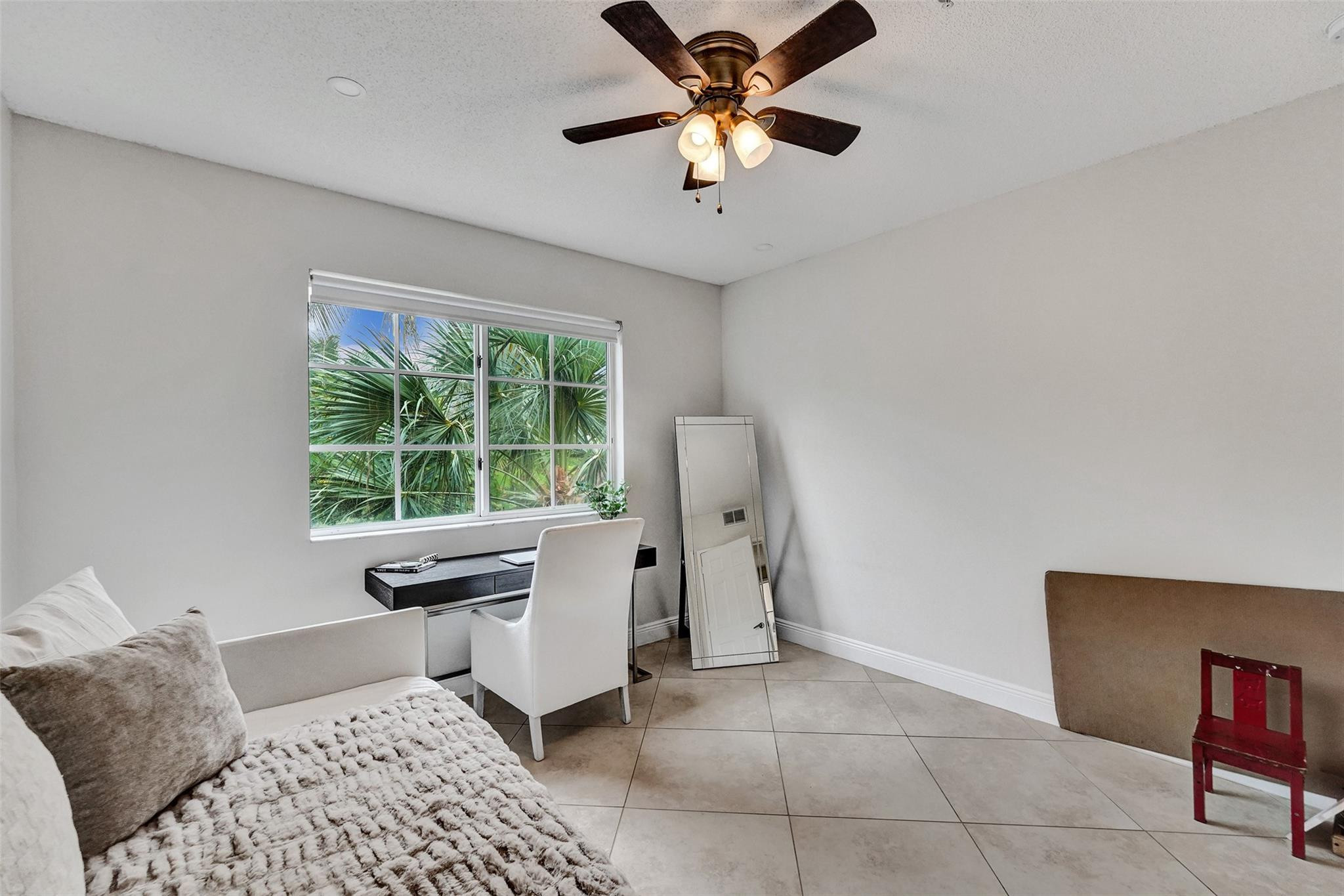 7940 N NOB HILL Road 304