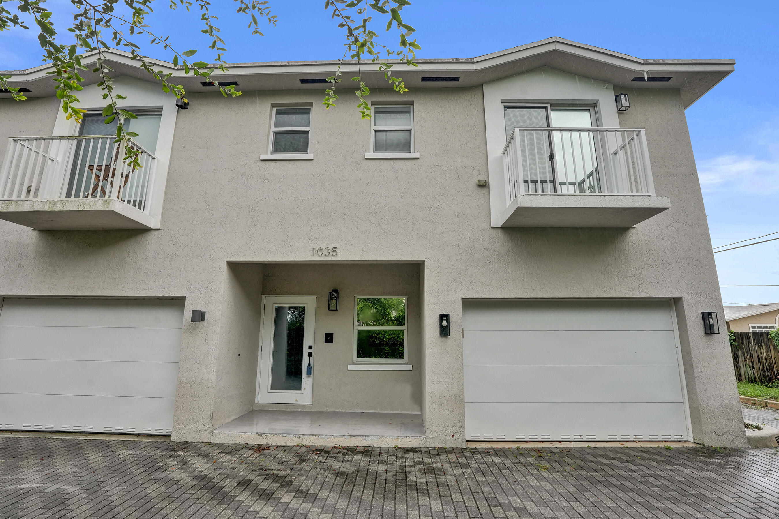 1035 NW 2ND Avenue
