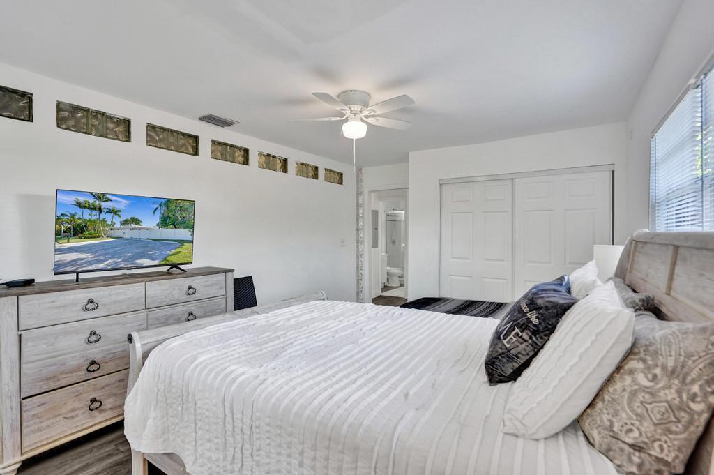 4422 Sea Grape Drive, Lauderdale-By-The-Sea