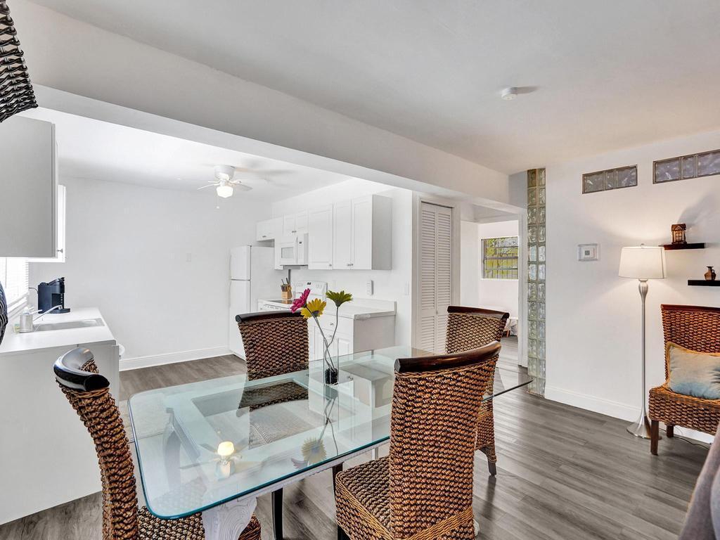 4422 Sea Grape Drive, Lauderdale-By-The-Sea