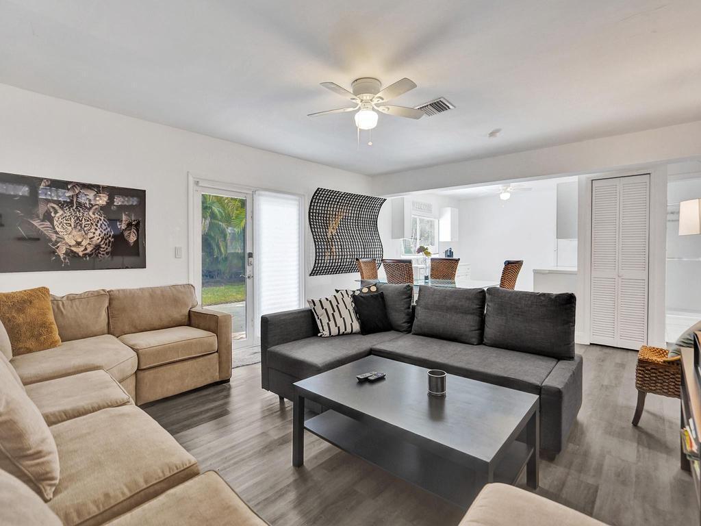 4422 Sea Grape Drive, Lauderdale-By-The-Sea