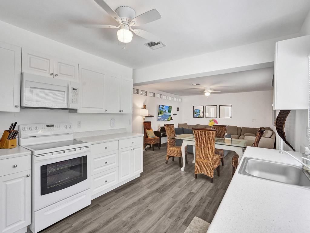 4422 Sea Grape Drive, Lauderdale-By-The-Sea