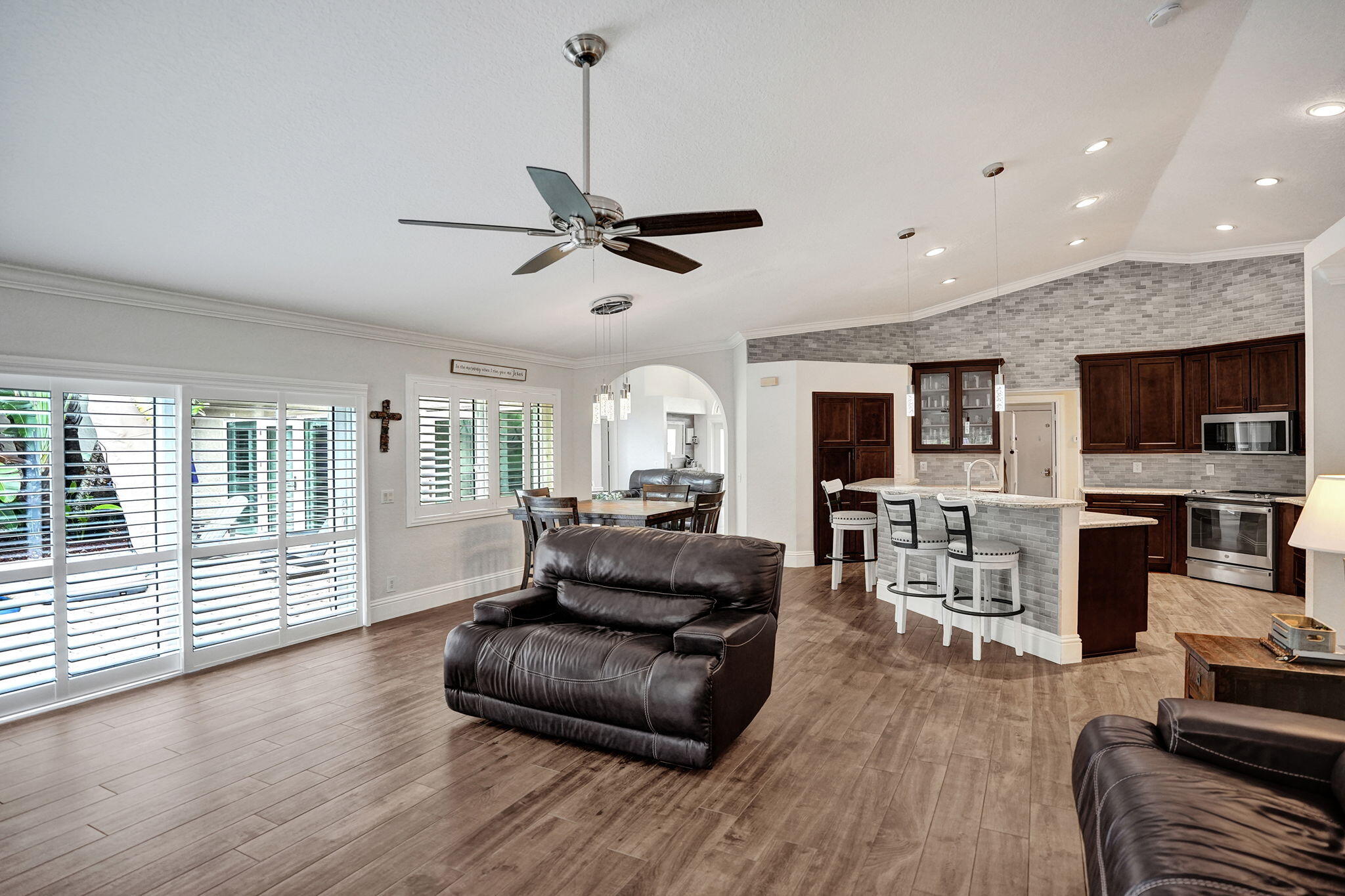 9645 E Tree Tops Court