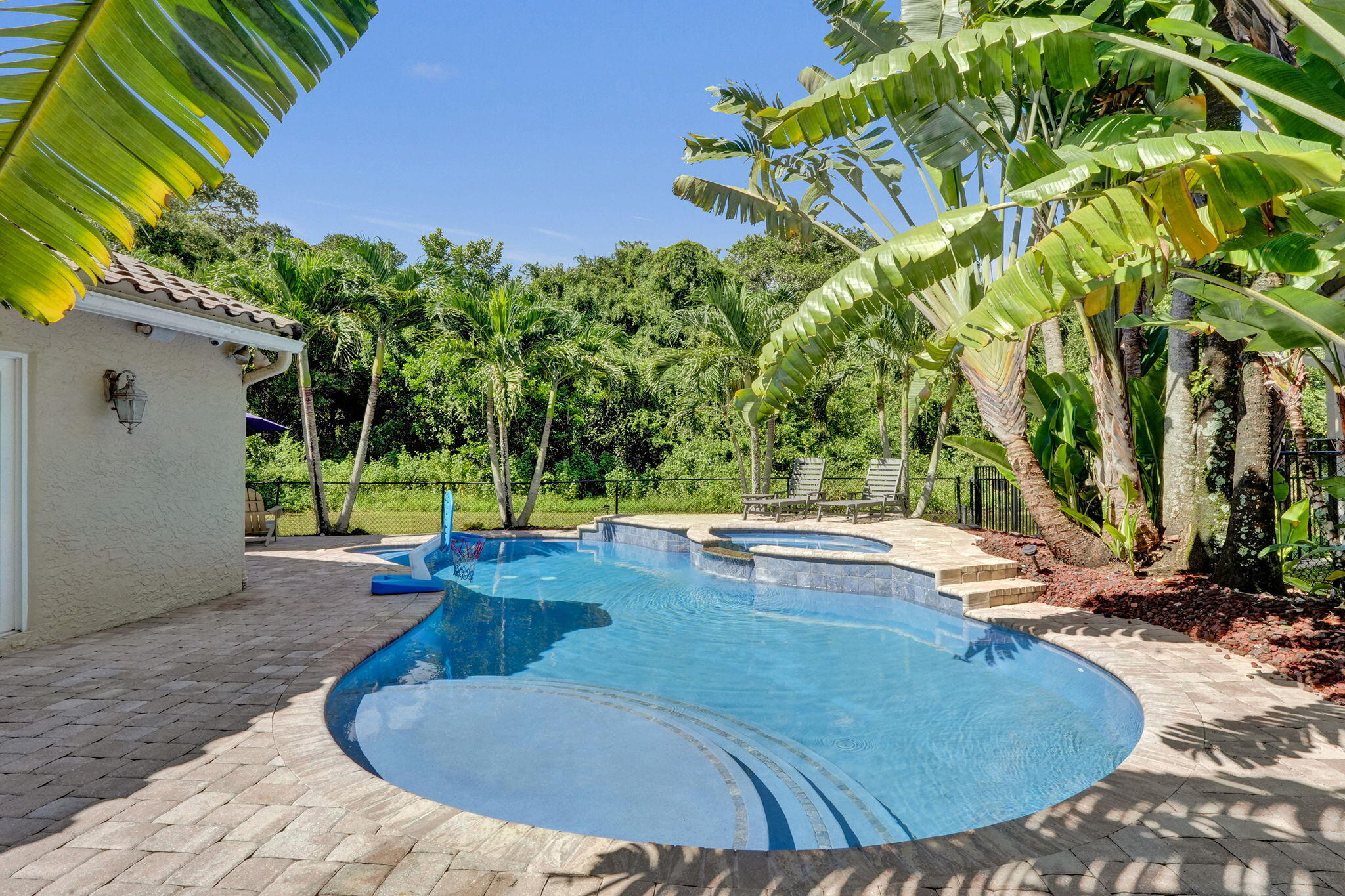 9645 E Tree Tops Court