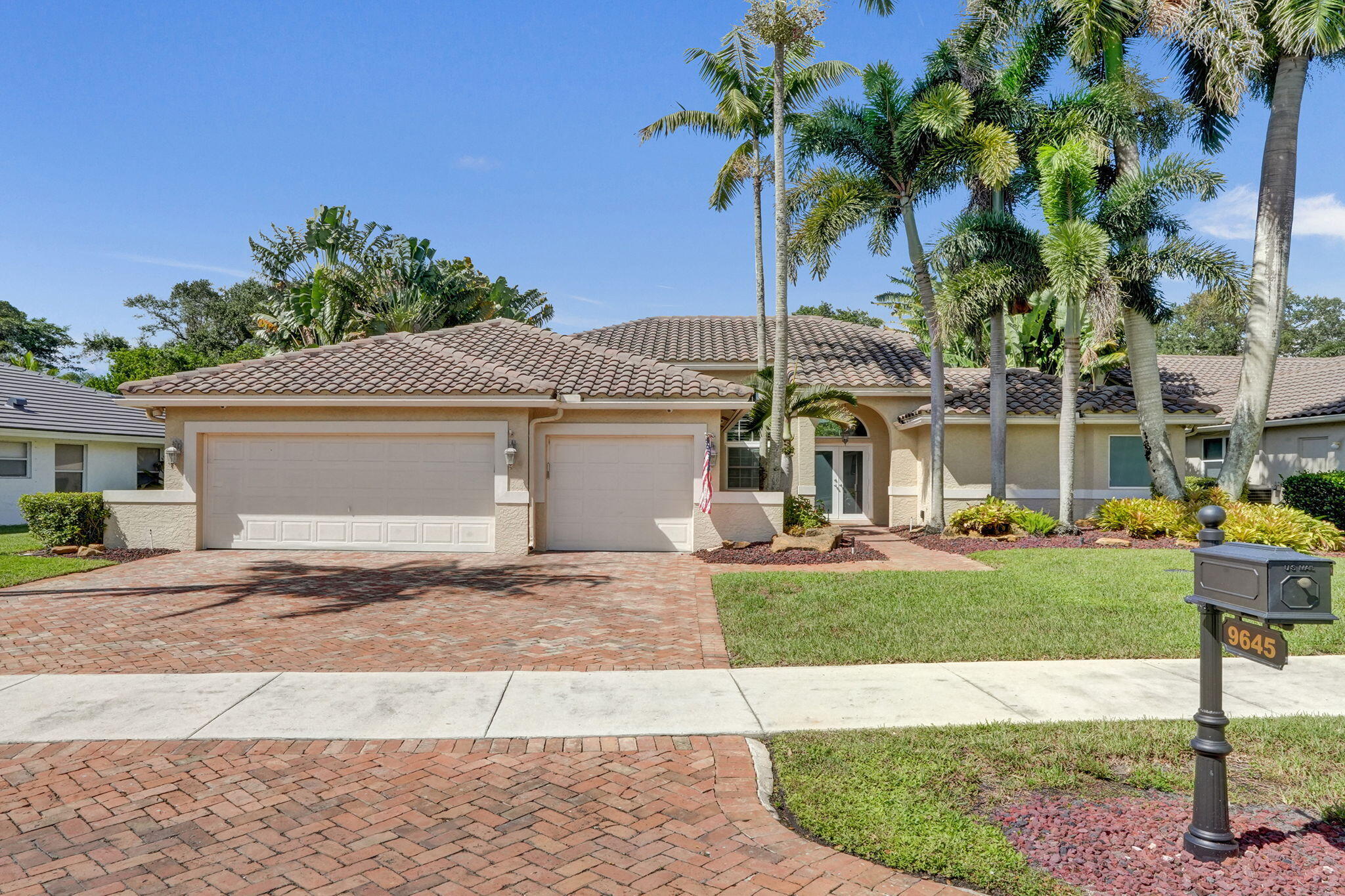 9645 E Tree Tops Court