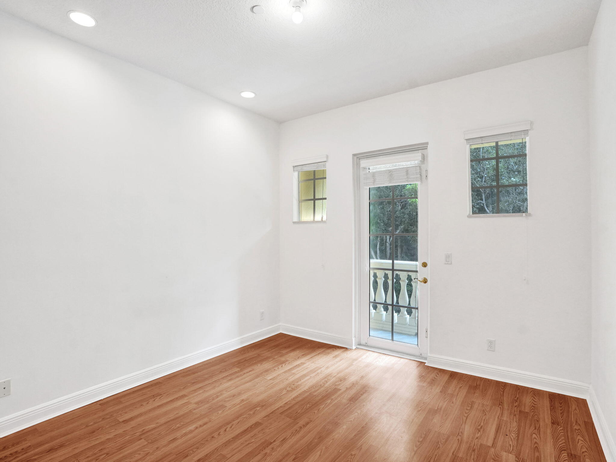 385 NE 69TH Circle