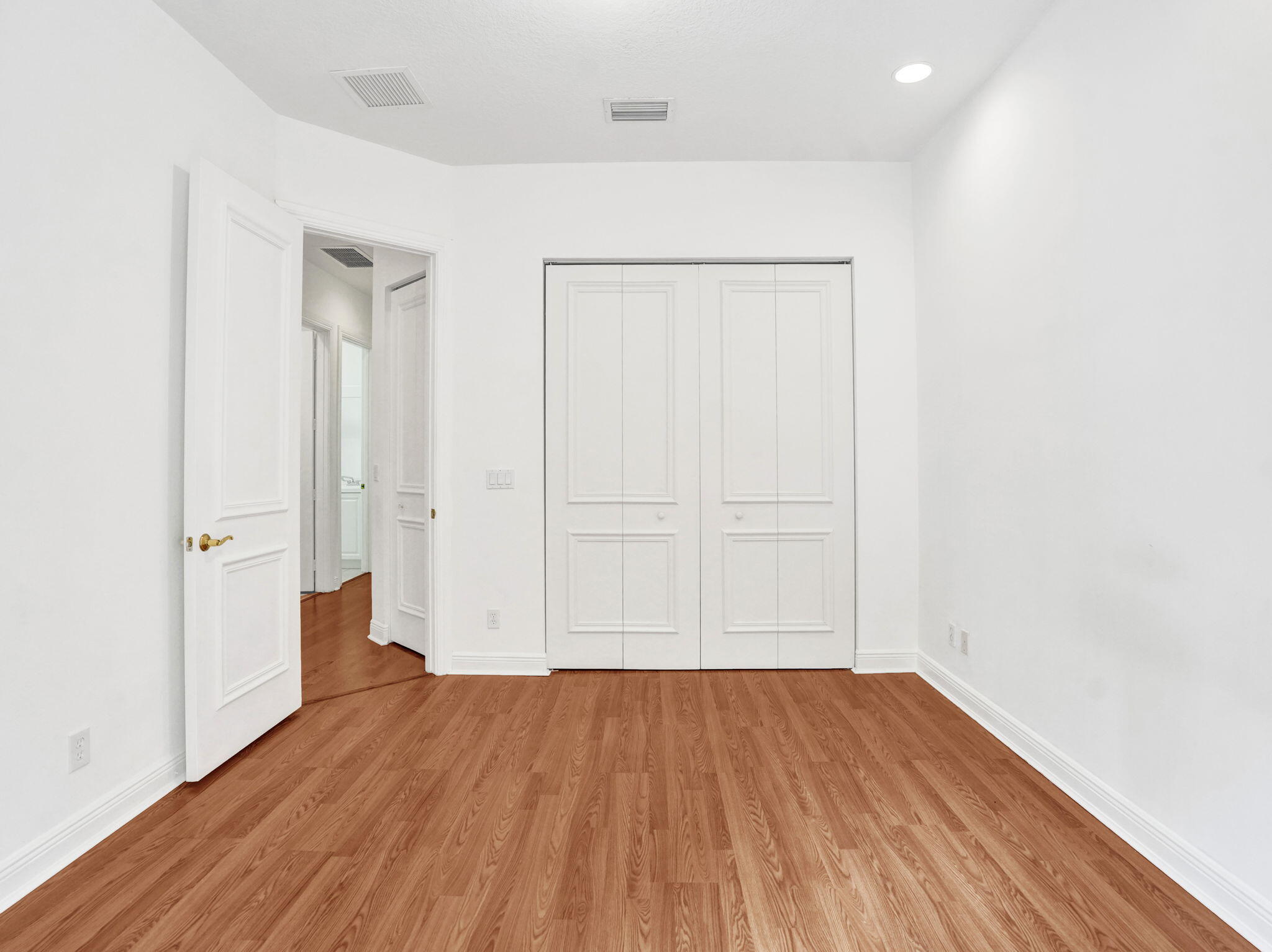 385 NE 69TH Circle