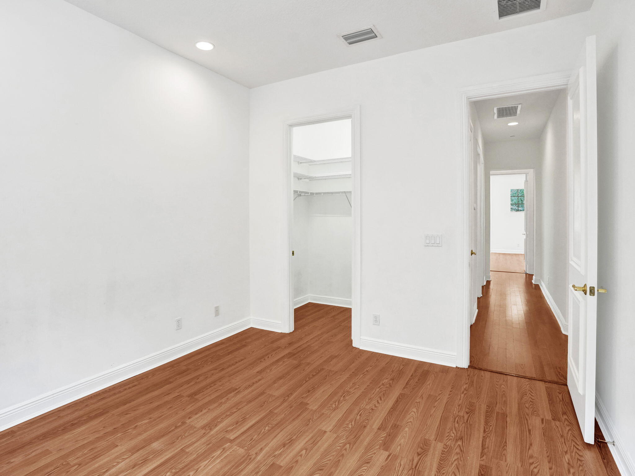 385 NE 69TH Circle