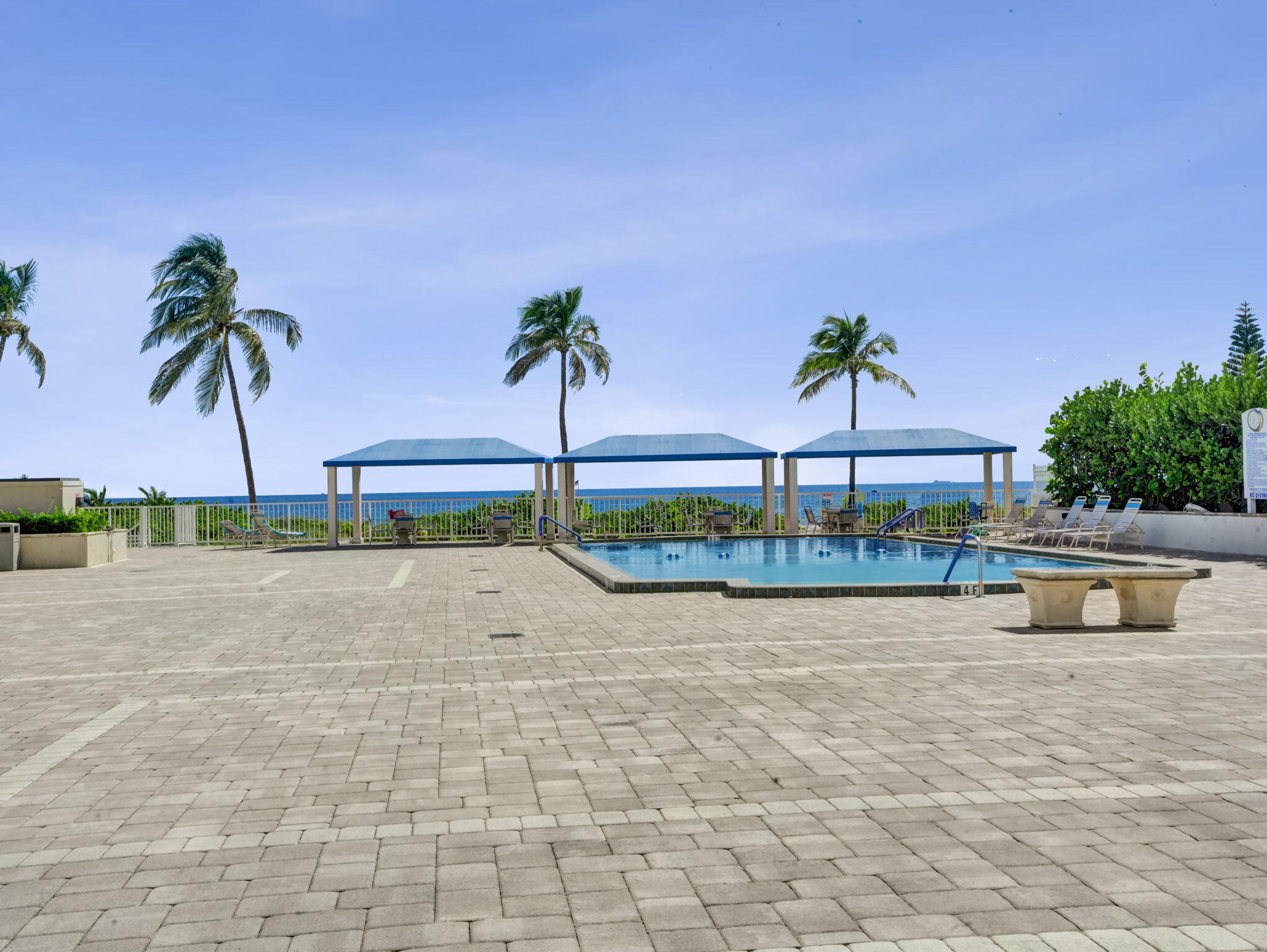 2000 S Ocean Boulevard 7N, Lauderdale-By-The-Sea Unit: 7N