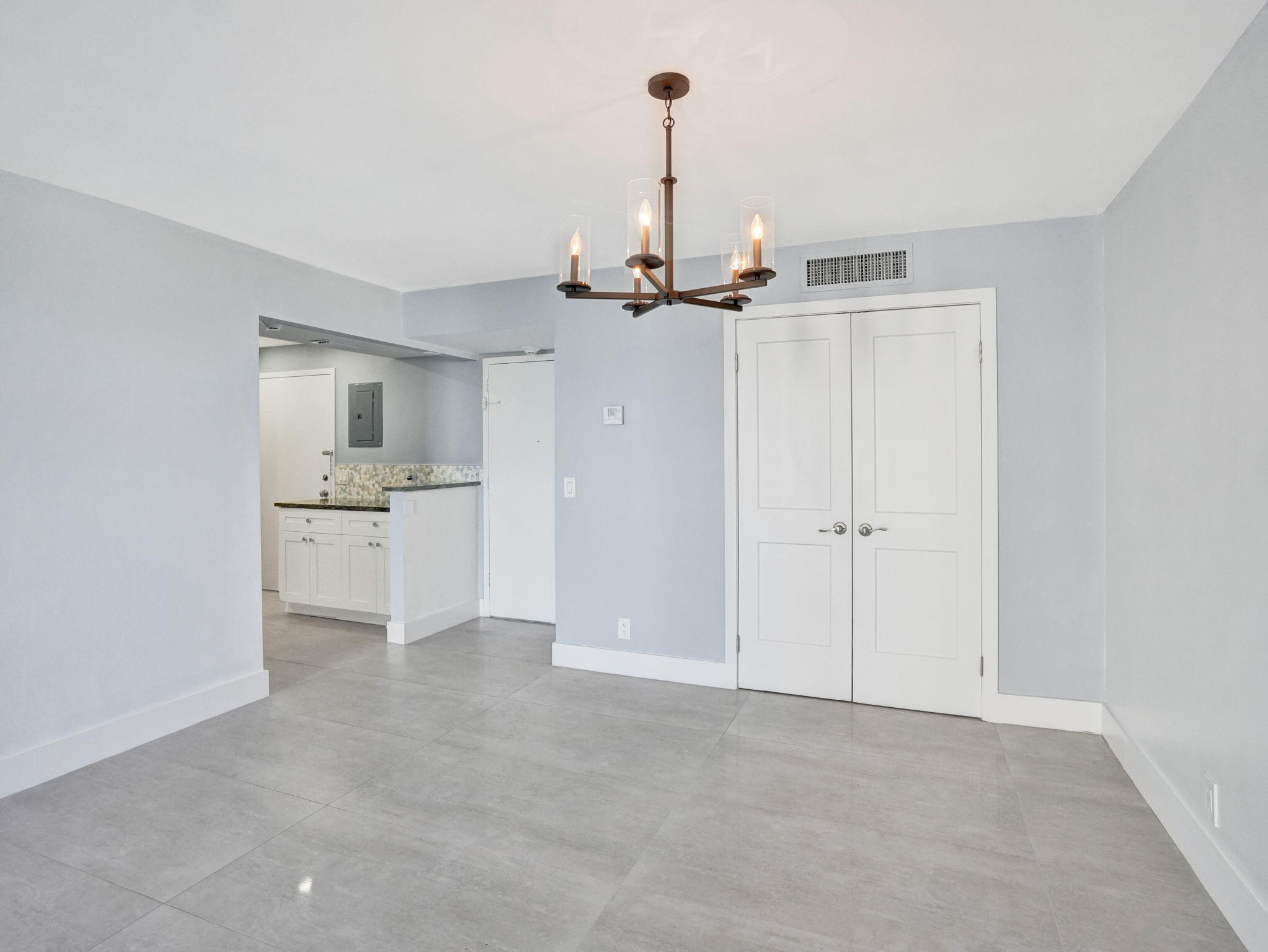 2000 S Ocean Boulevard 7N, Lauderdale-By-The-Sea Unit: 7N
