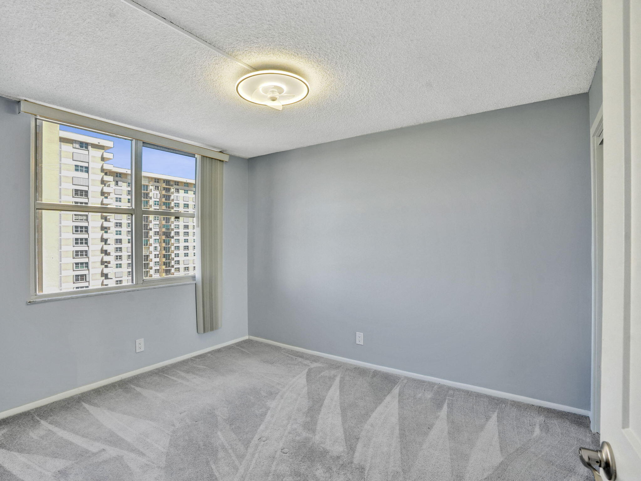 2000 S Ocean Boulevard 7N, Lauderdale-By-The-Sea Unit: 7N