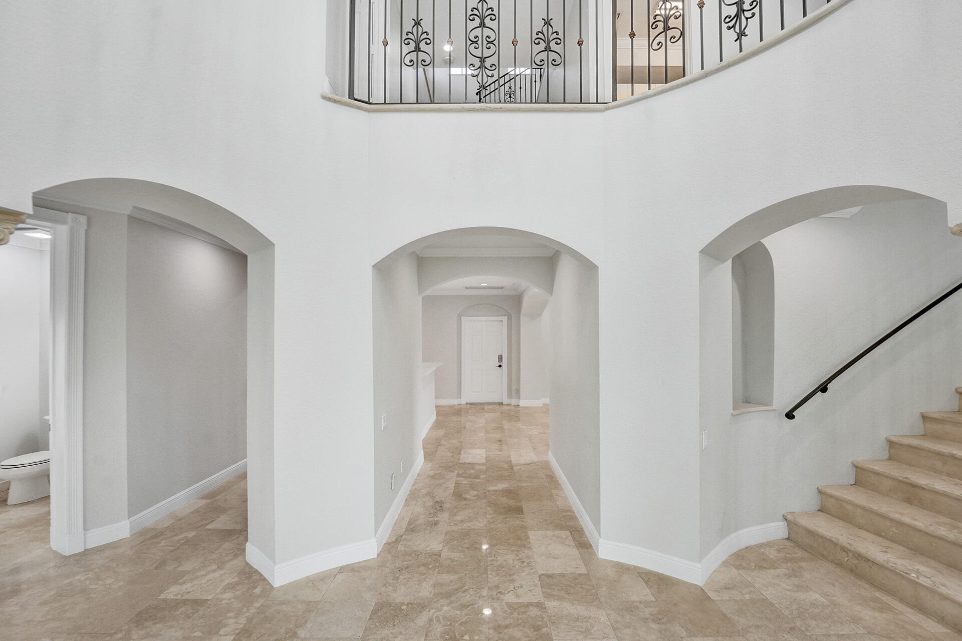 827 SE 2ND Court