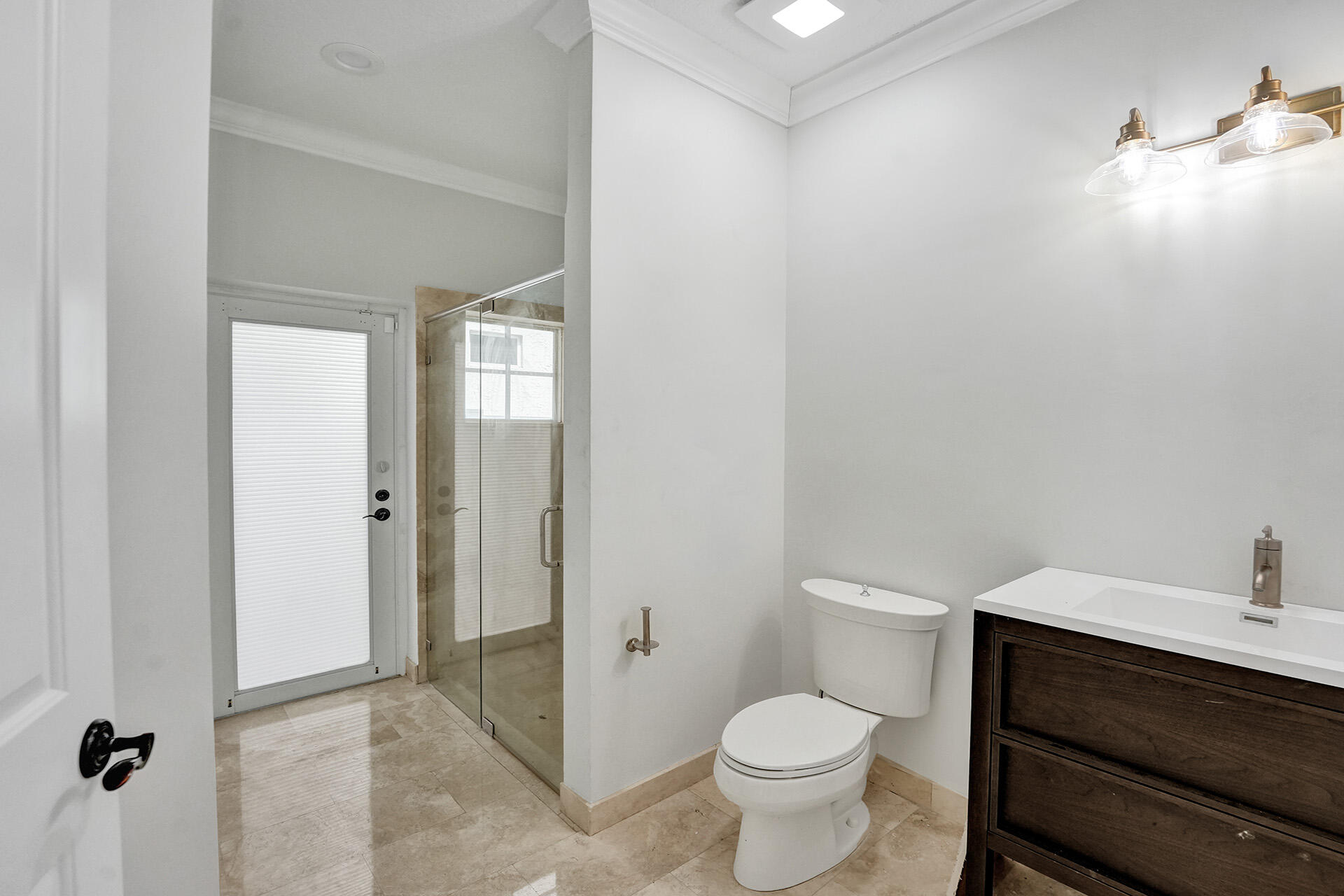 827 SE 2ND Court