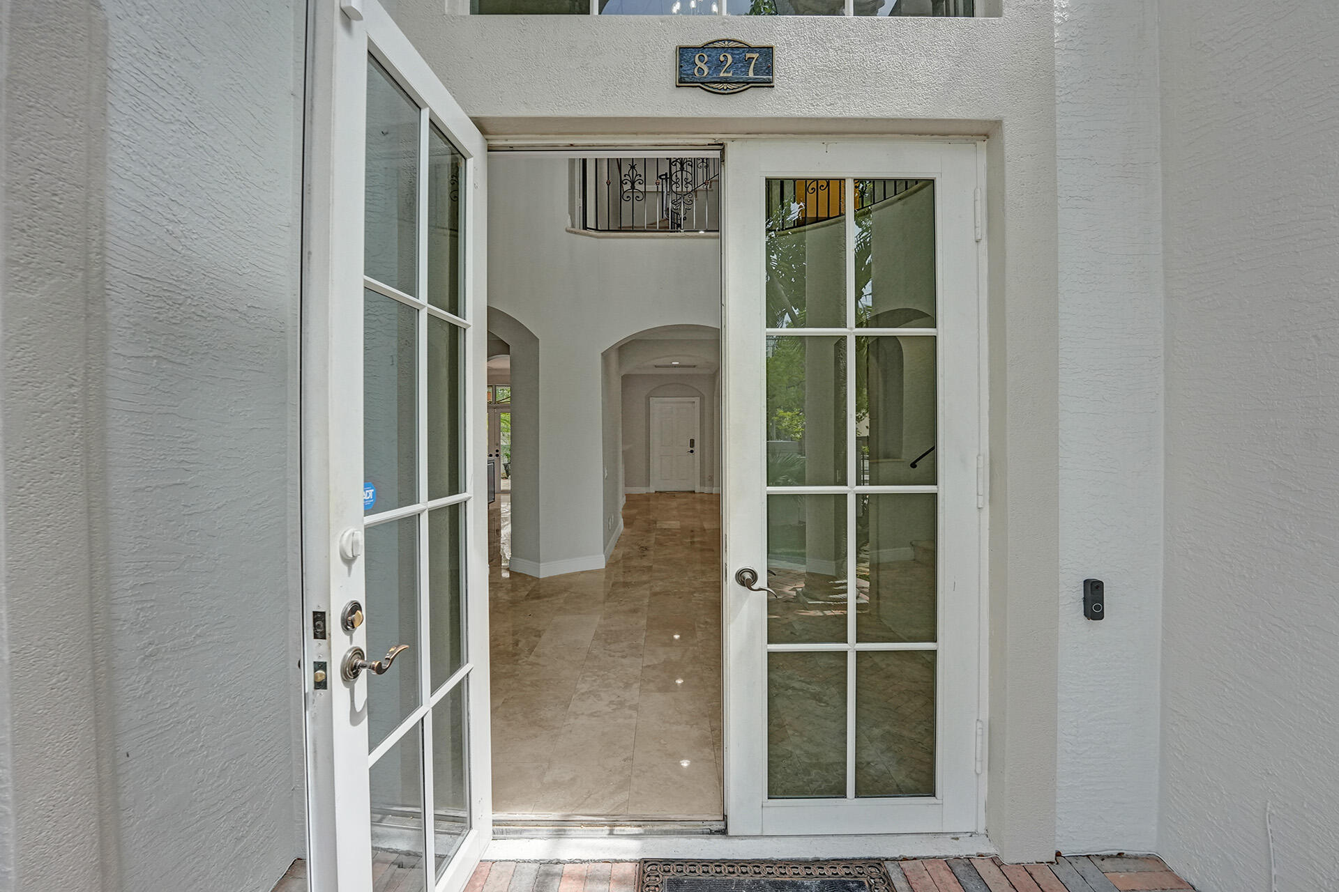 827 SE 2ND Court