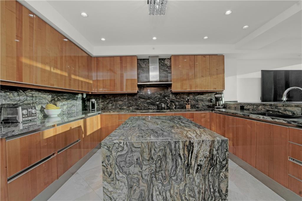 333 Las Olas Way Unit: 3806