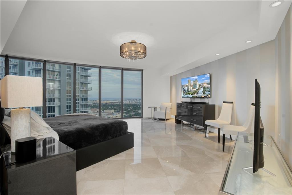 333 Las Olas Way Unit: 3806