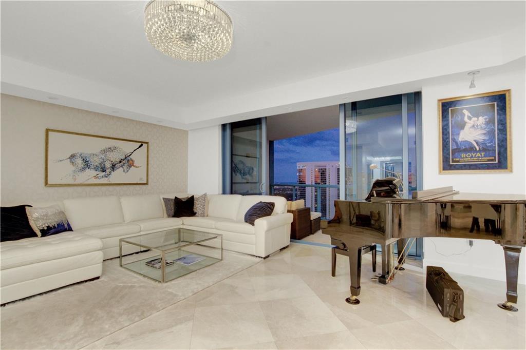 333 Las Olas Way Unit: 3806