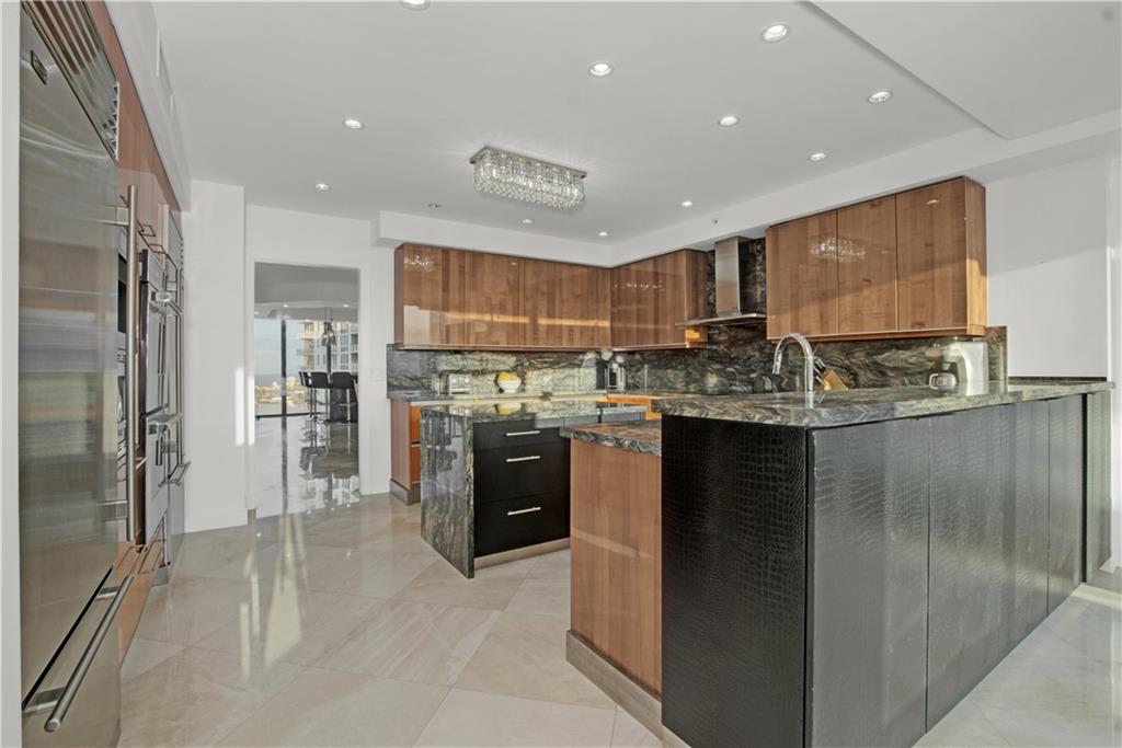 333 Las Olas Way Unit: 3806