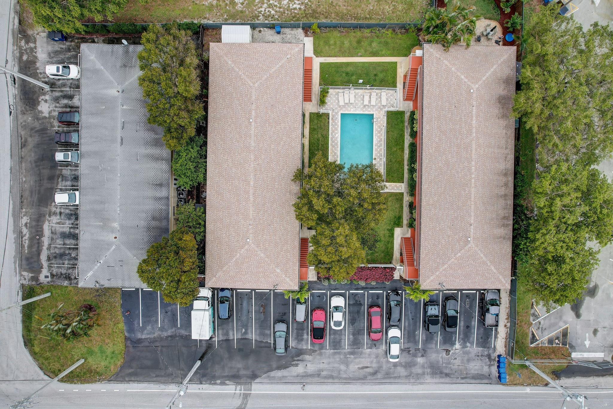 305 NE 16th Street 4