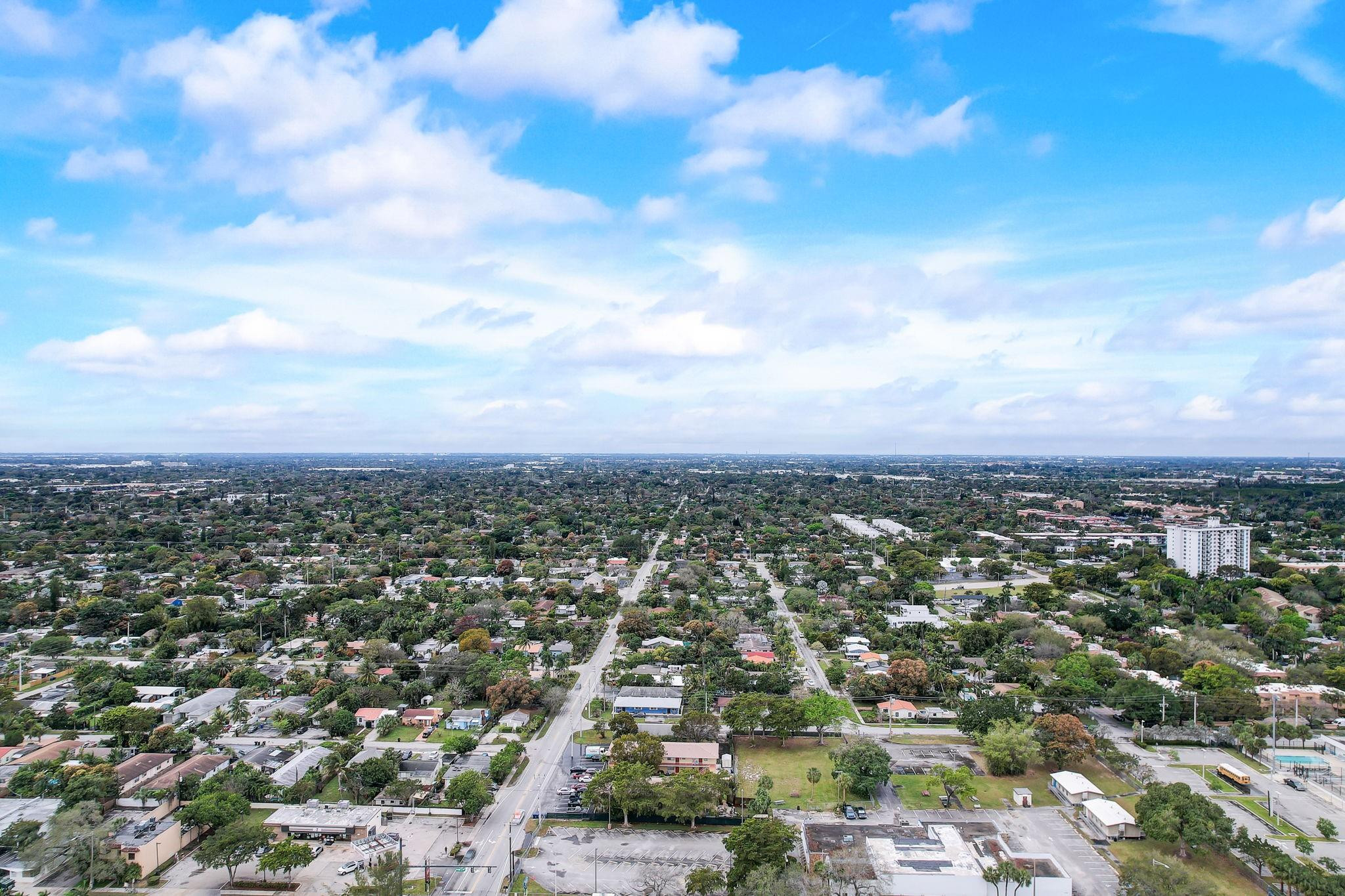 305 NE 16th Street 4