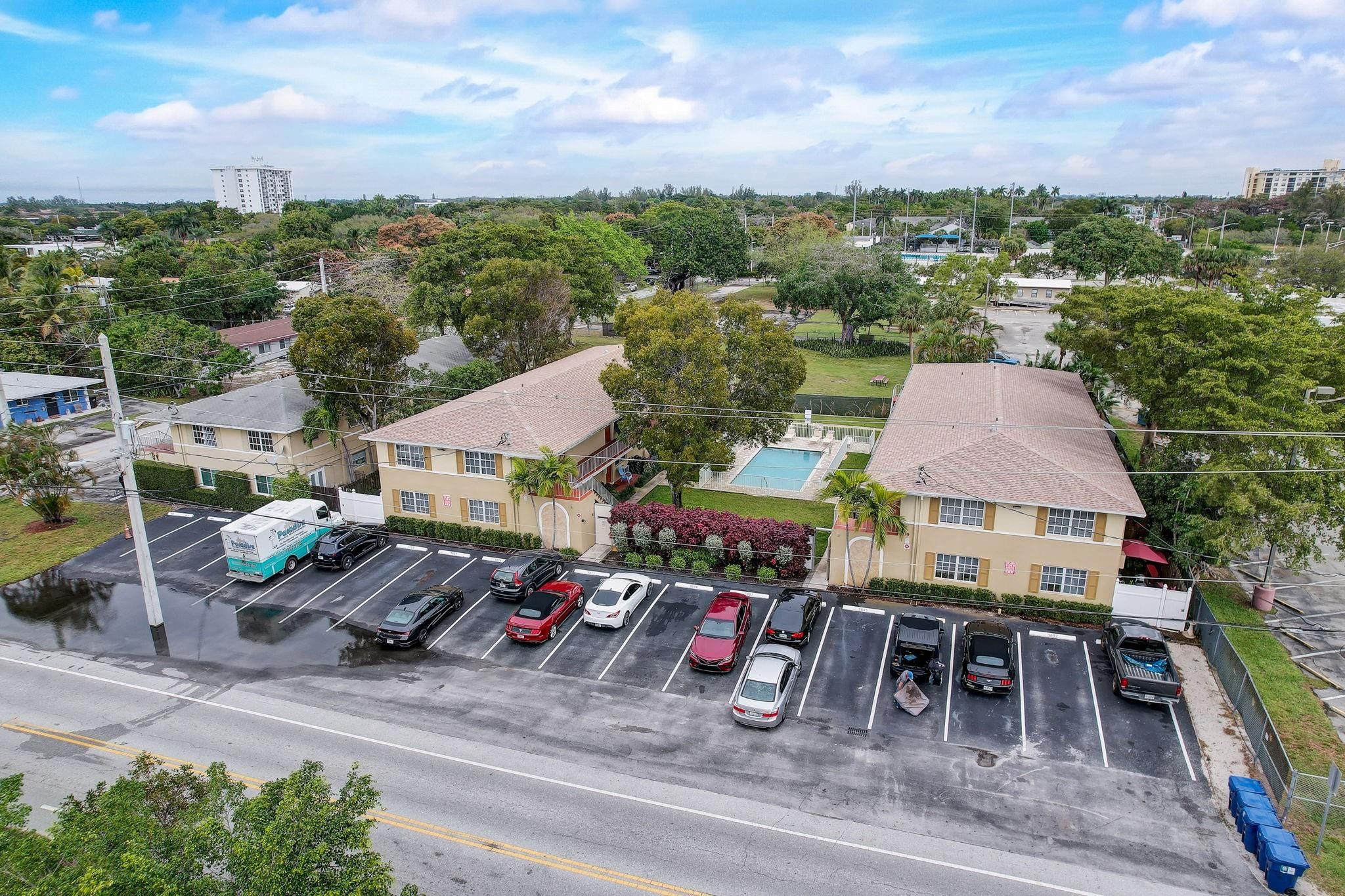 305 NE 16th Street 4