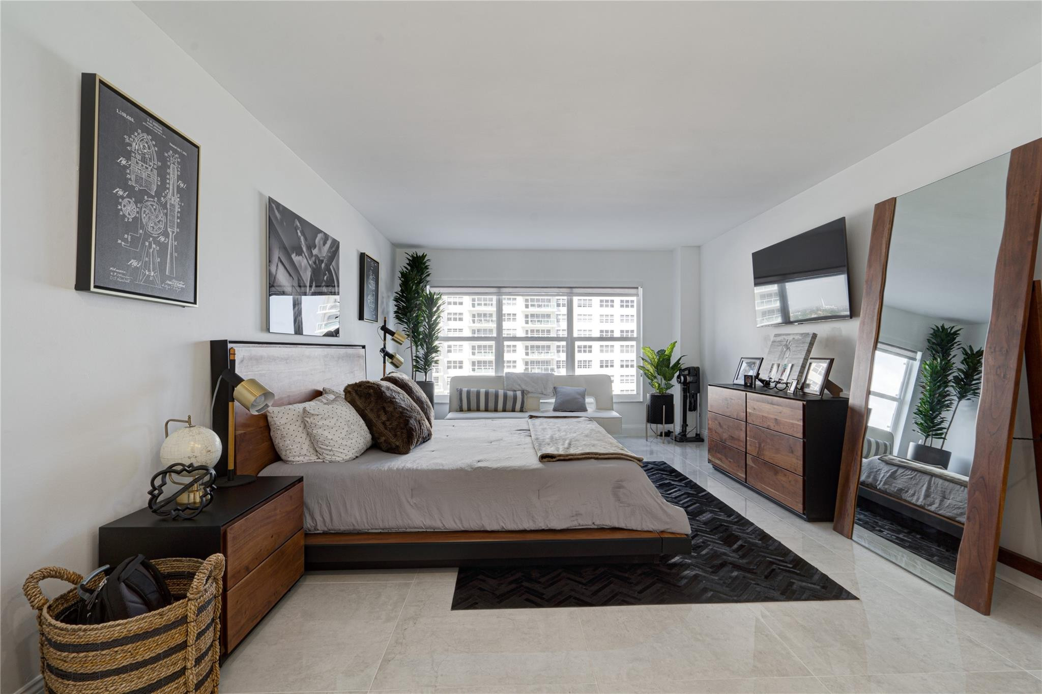 3500 Galt Ocean Drive 716