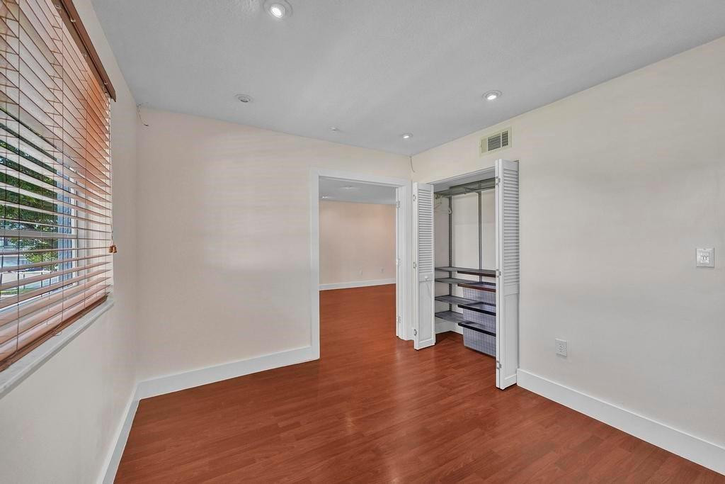 8950 NE 8th Avenue 213