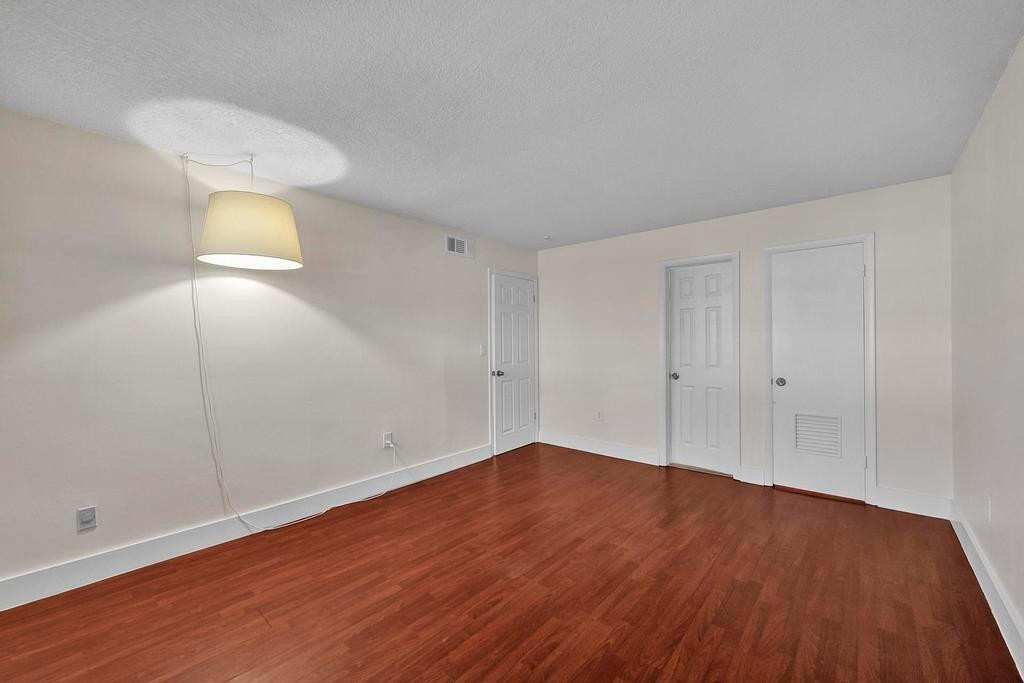8950 NE 8th Avenue 213