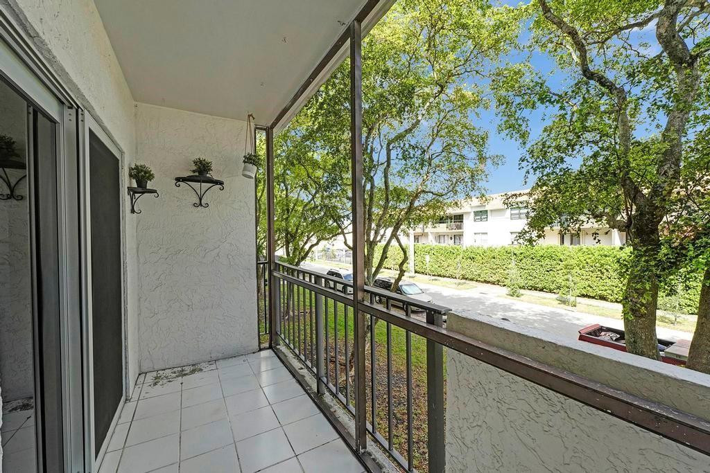 8950 NE 8th Avenue 213