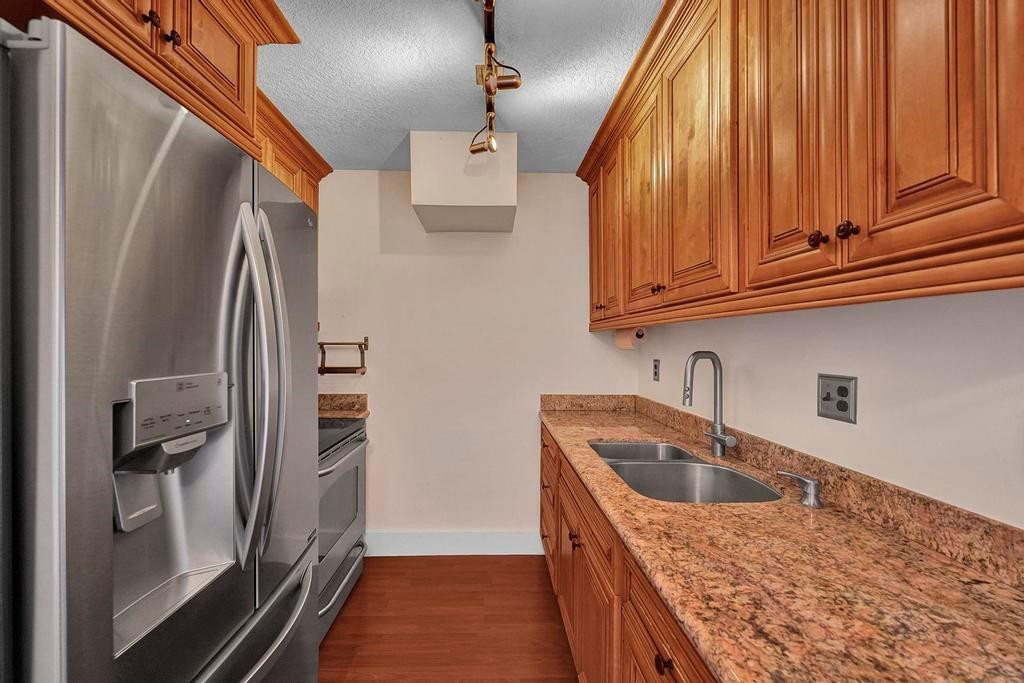 8950 NE 8th Avenue 213