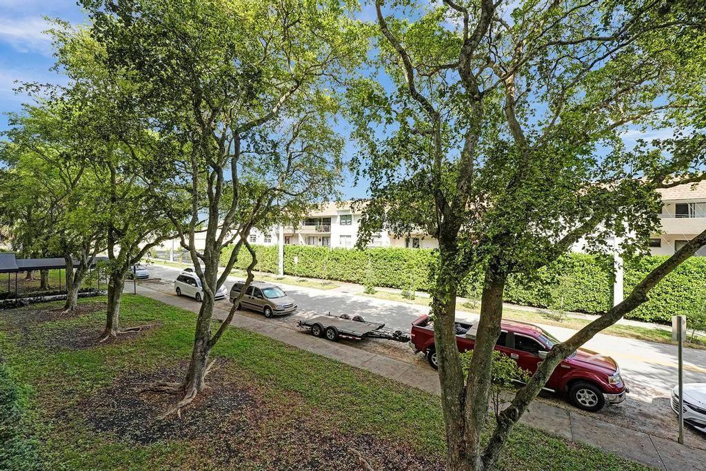 8950 NE 8th Avenue 213