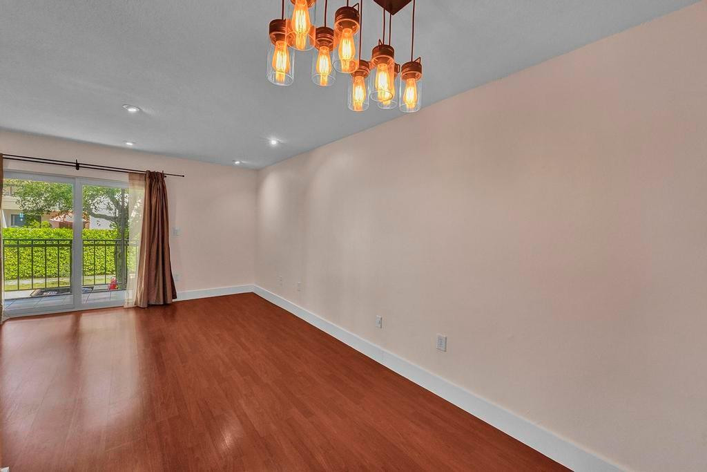 8950 NE 8th Avenue 213