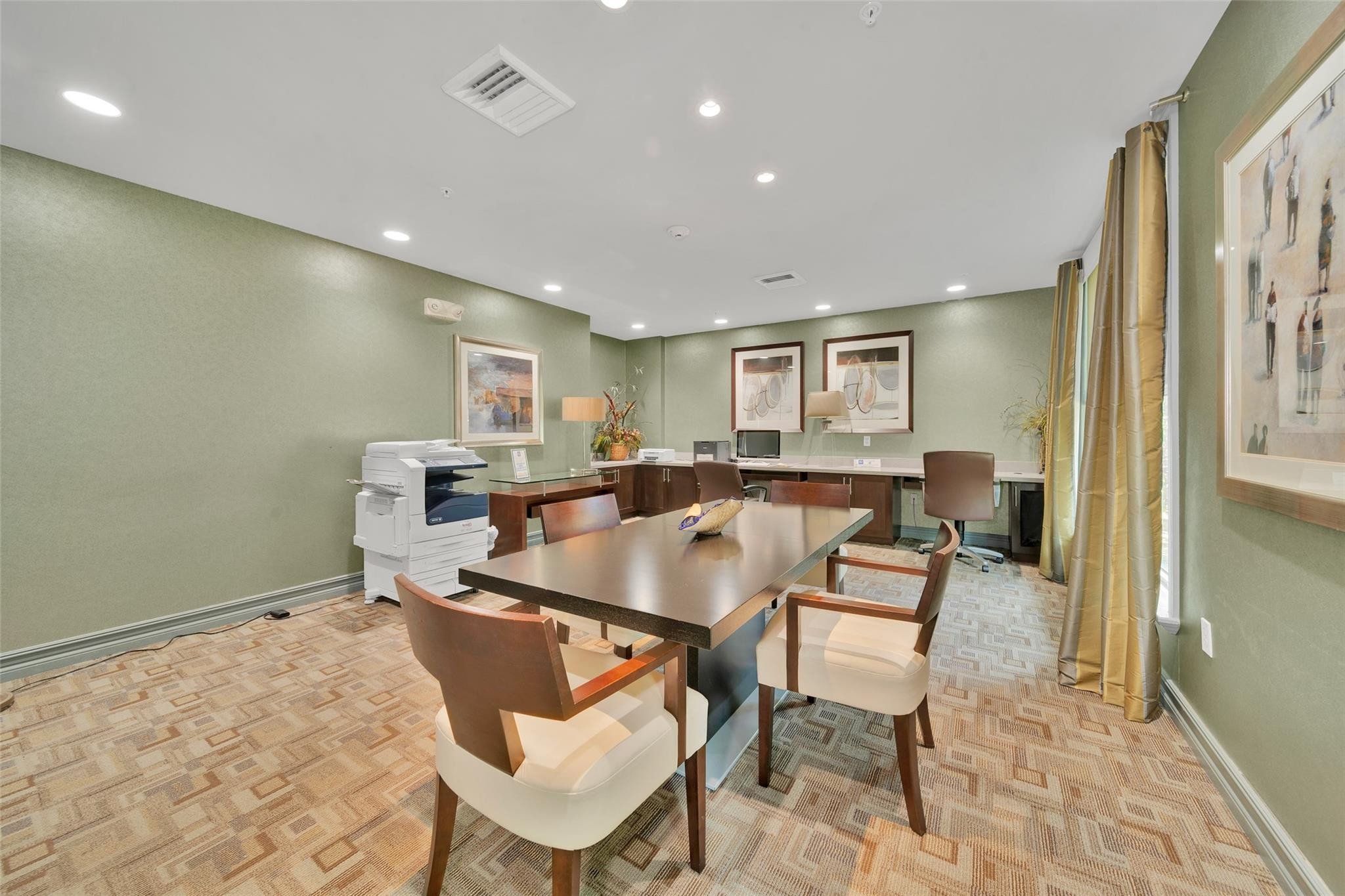 2421 NE 65th Street 2-113